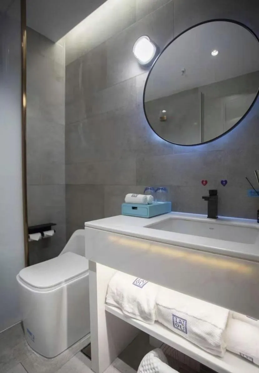 LanOu Hotel Jingzhou East Gate of Ancient City Wanda Plaza