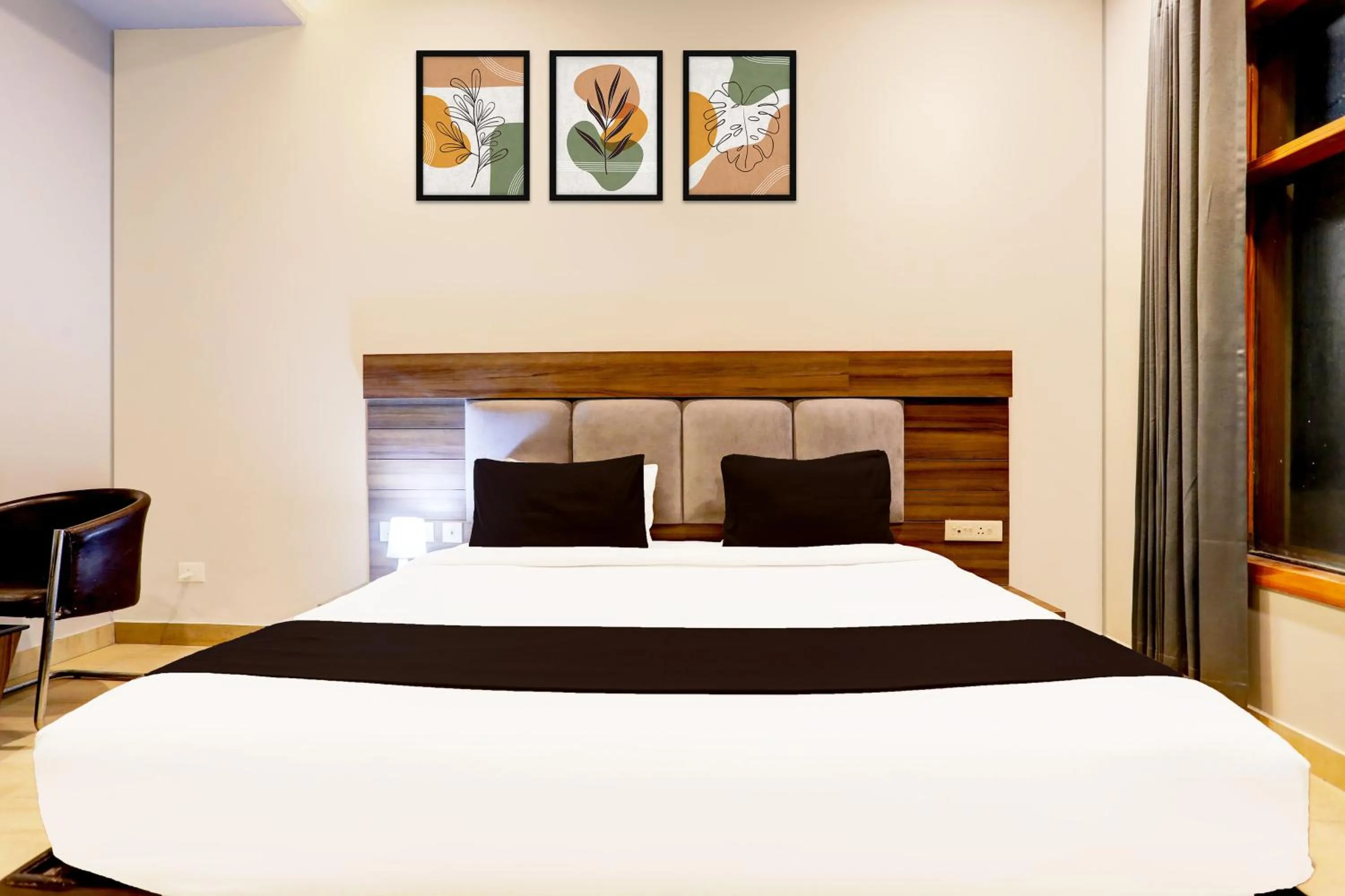 Bedroom, Bed in Super Collection O Alwar formerly Hotel Ashoka