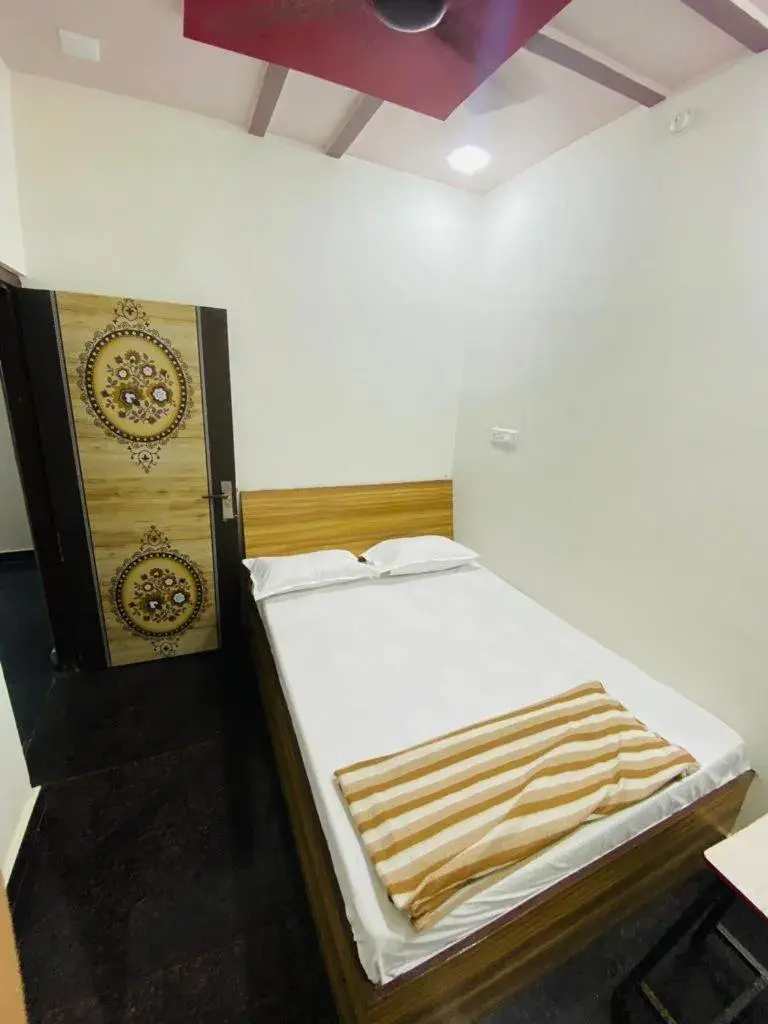 Bed in Hotel Arsh Palace Bed in Hotel Arsh Palace