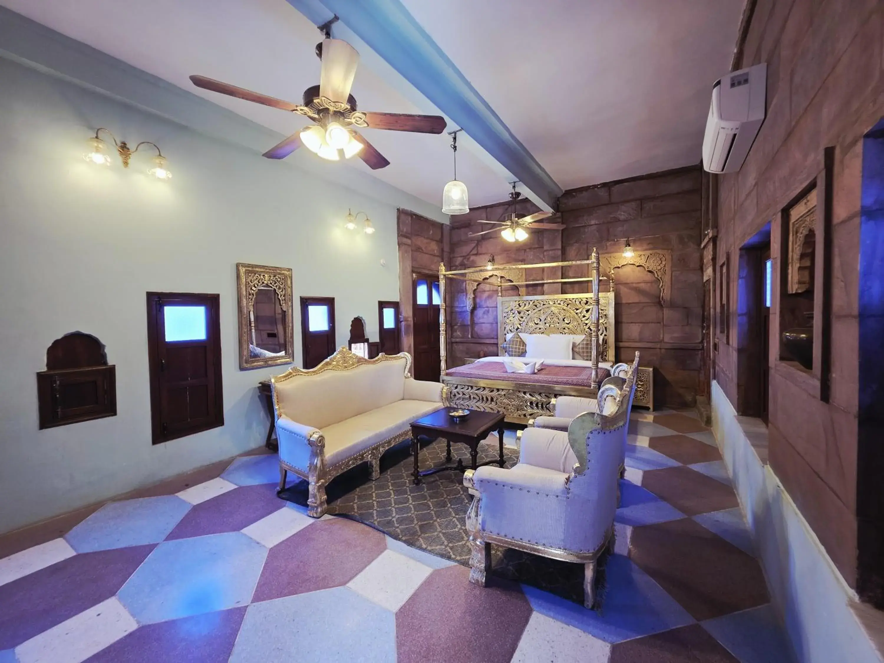 Suite in Amritara Manak Haveli, Jodhpur Suite in Amritara Manak Haveli, Jodhpur