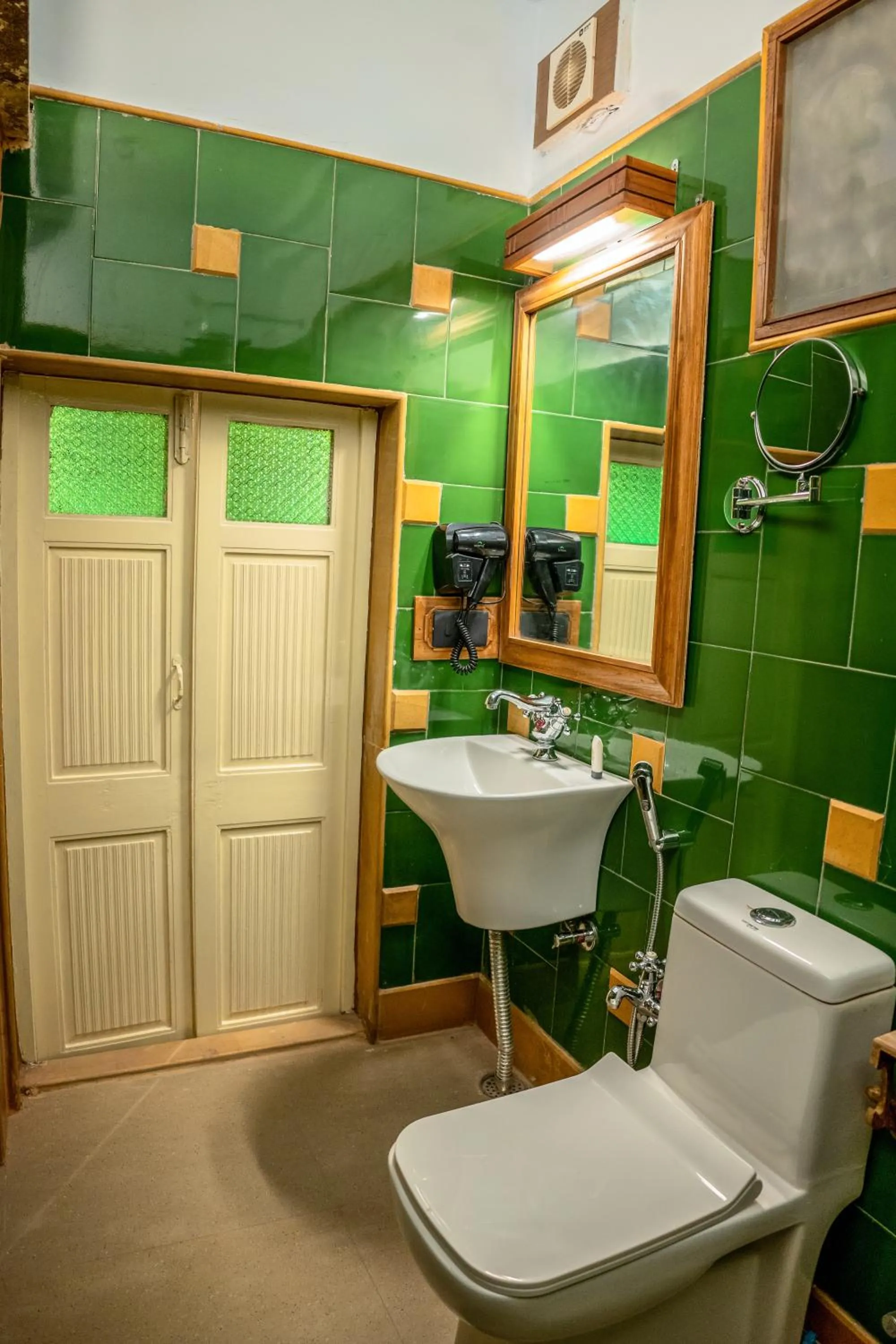 Bathroom in Amritara Manak Haveli, Jodhpur