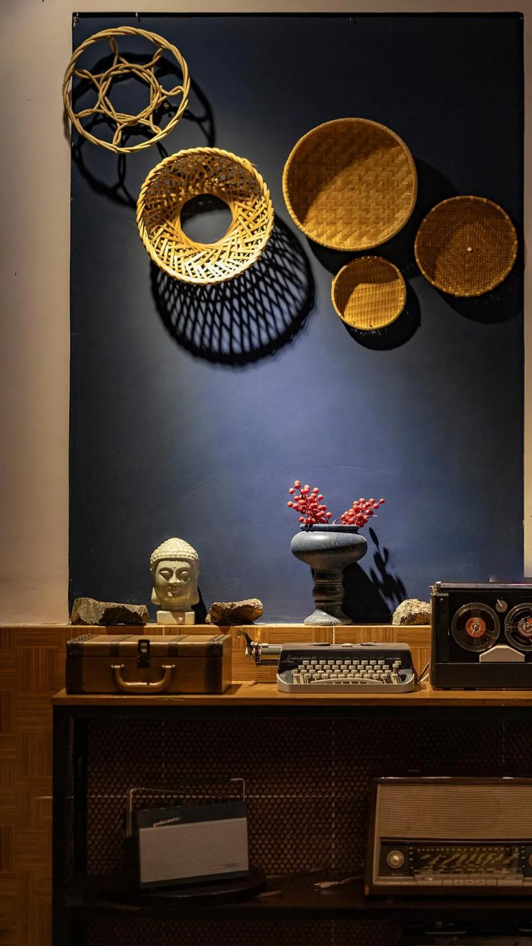 Restaurant/places to eat in Le Gia Hotel