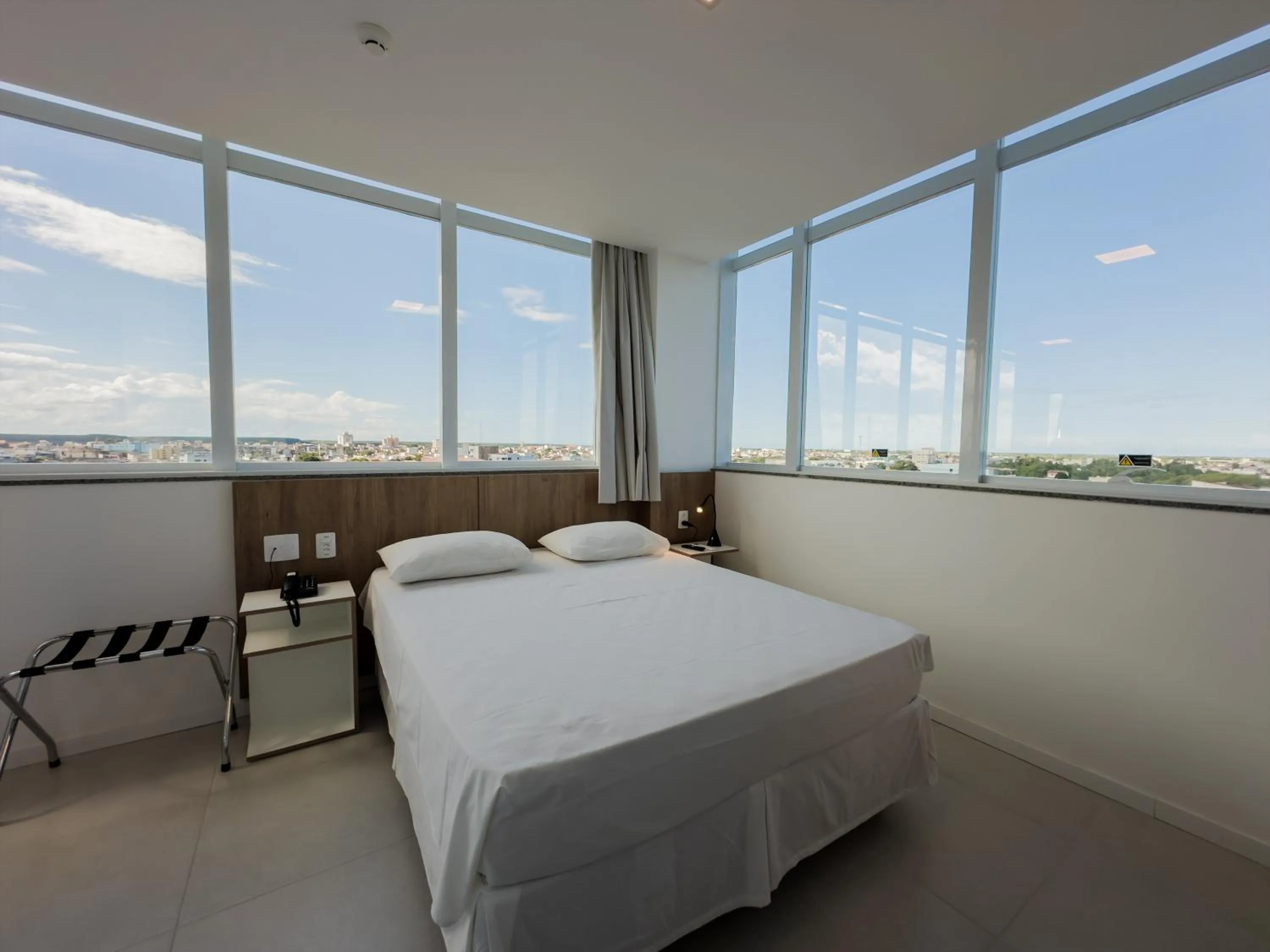 View (from property/room), Bed in Go Inn São Mateus