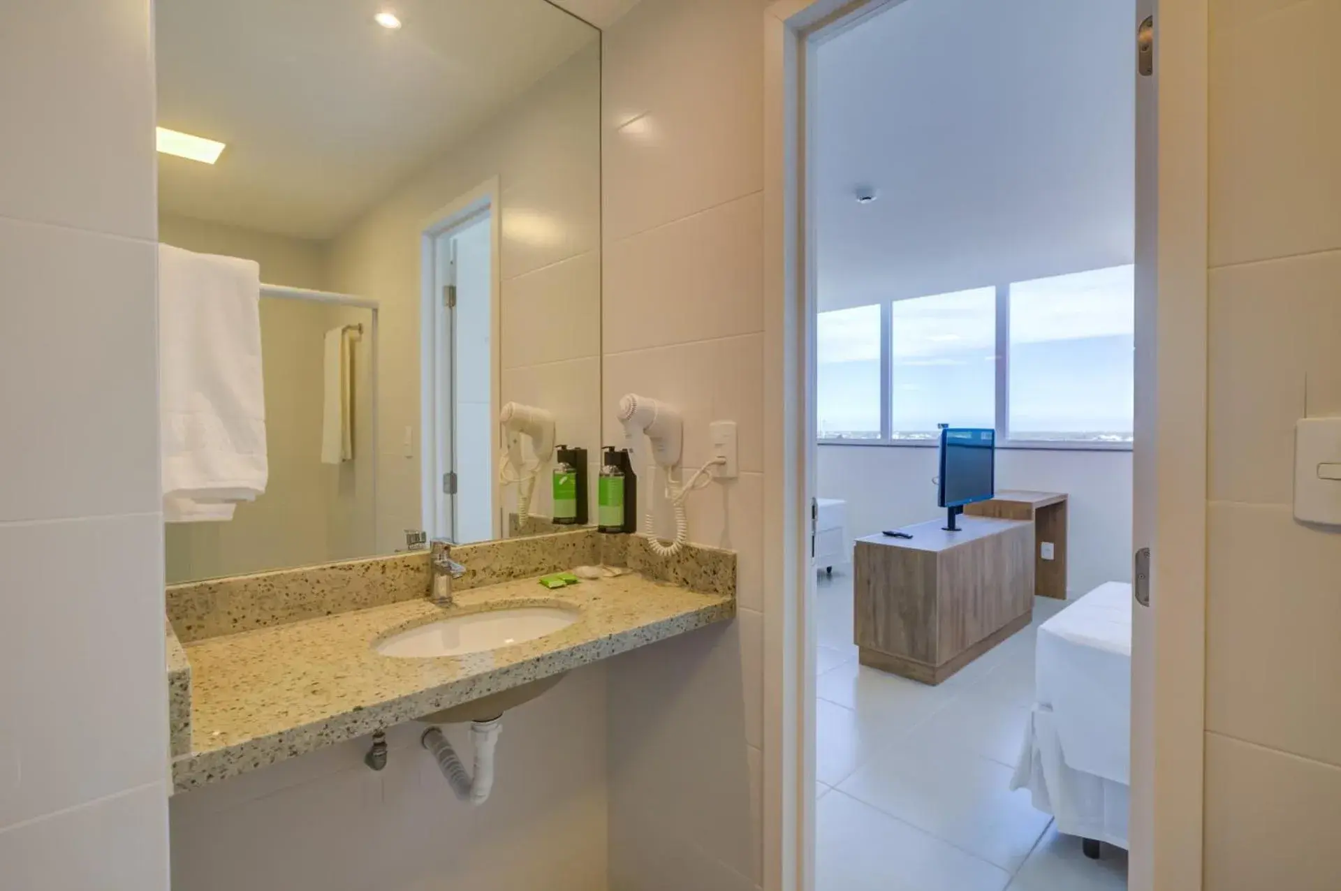 Bathroom in Go Inn São Mateus Bathroom in Go Inn São Mateus