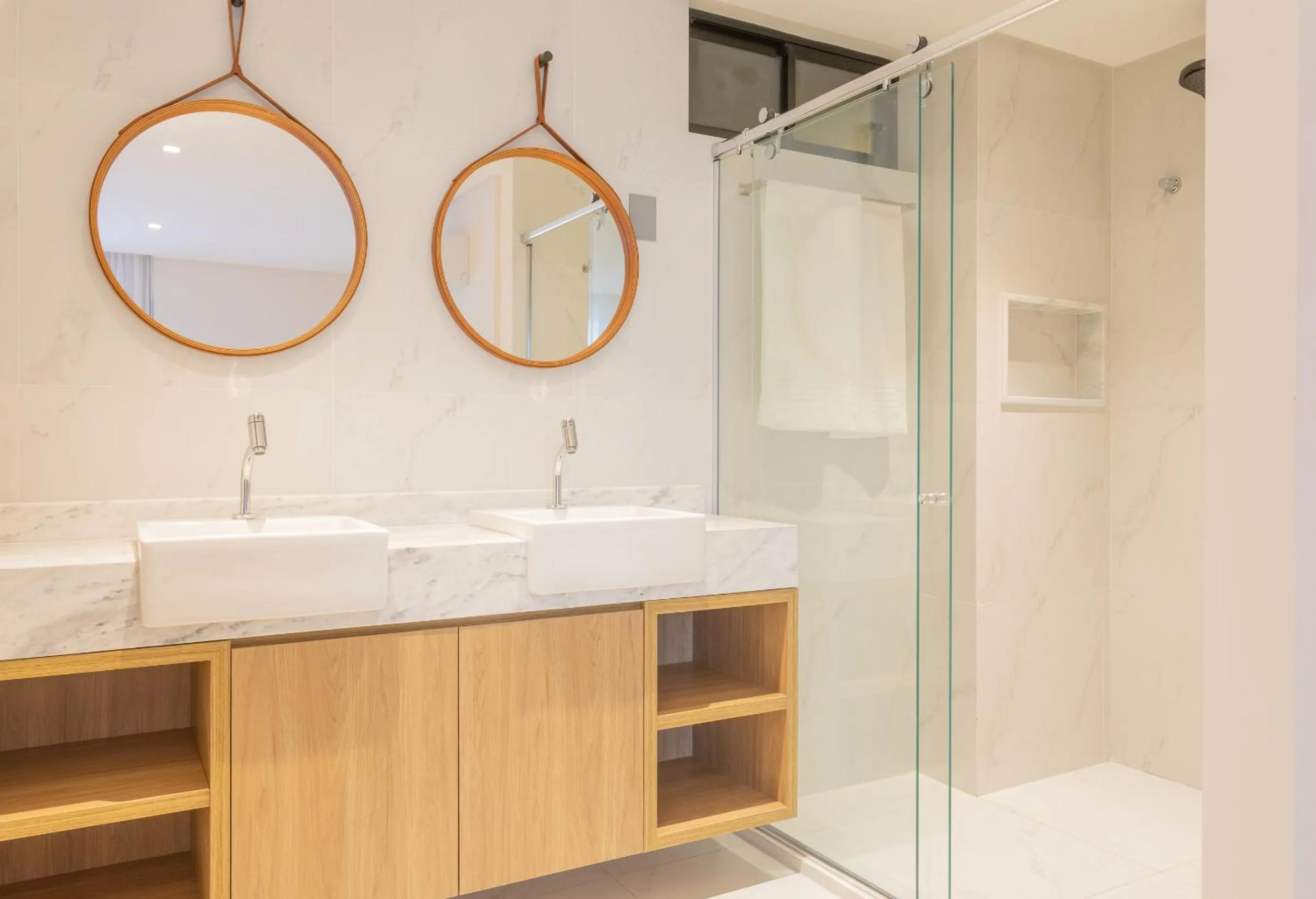 Acqua Residences Luxury Collection