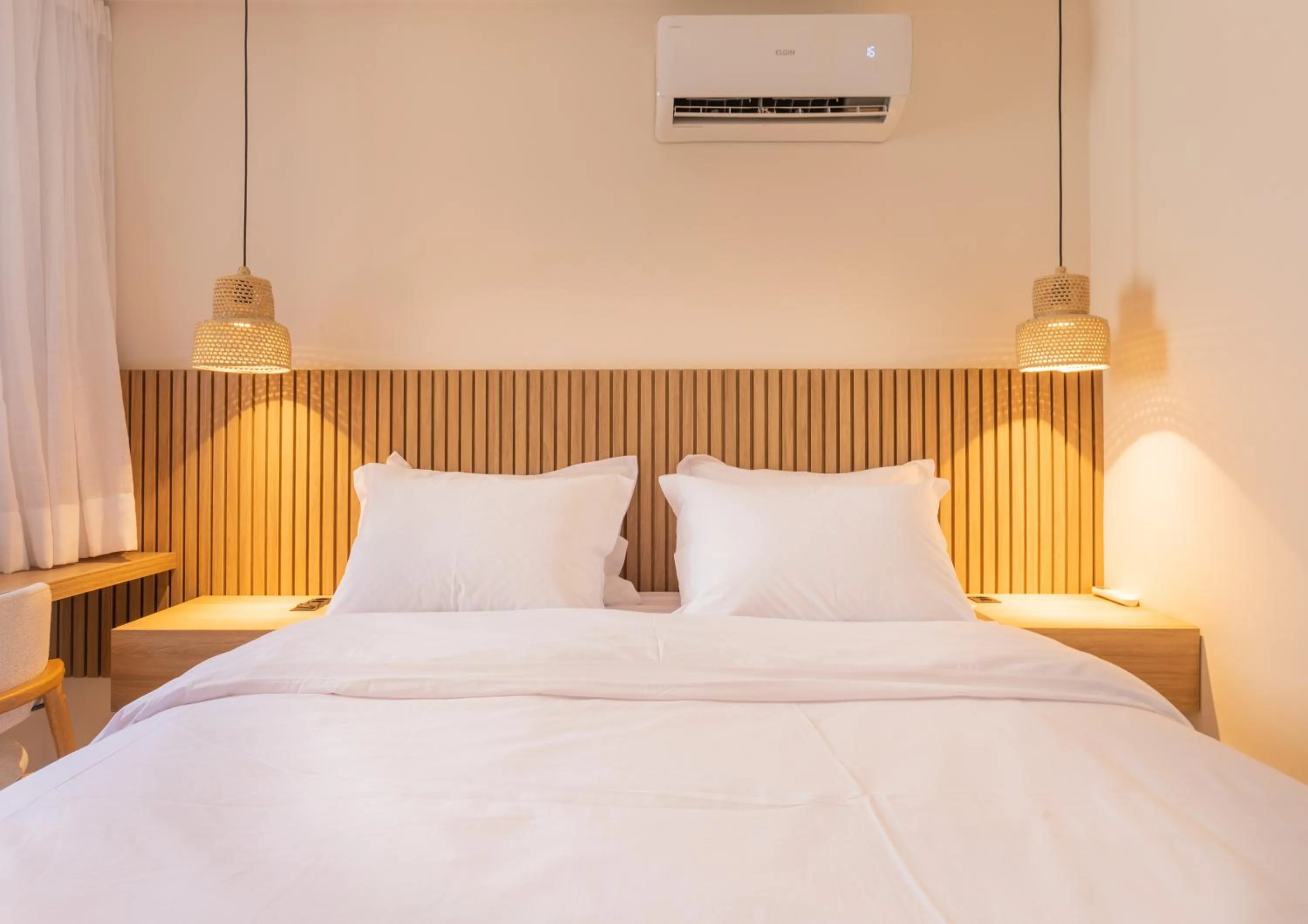 Bed in Acqua Residences Luxury Collection