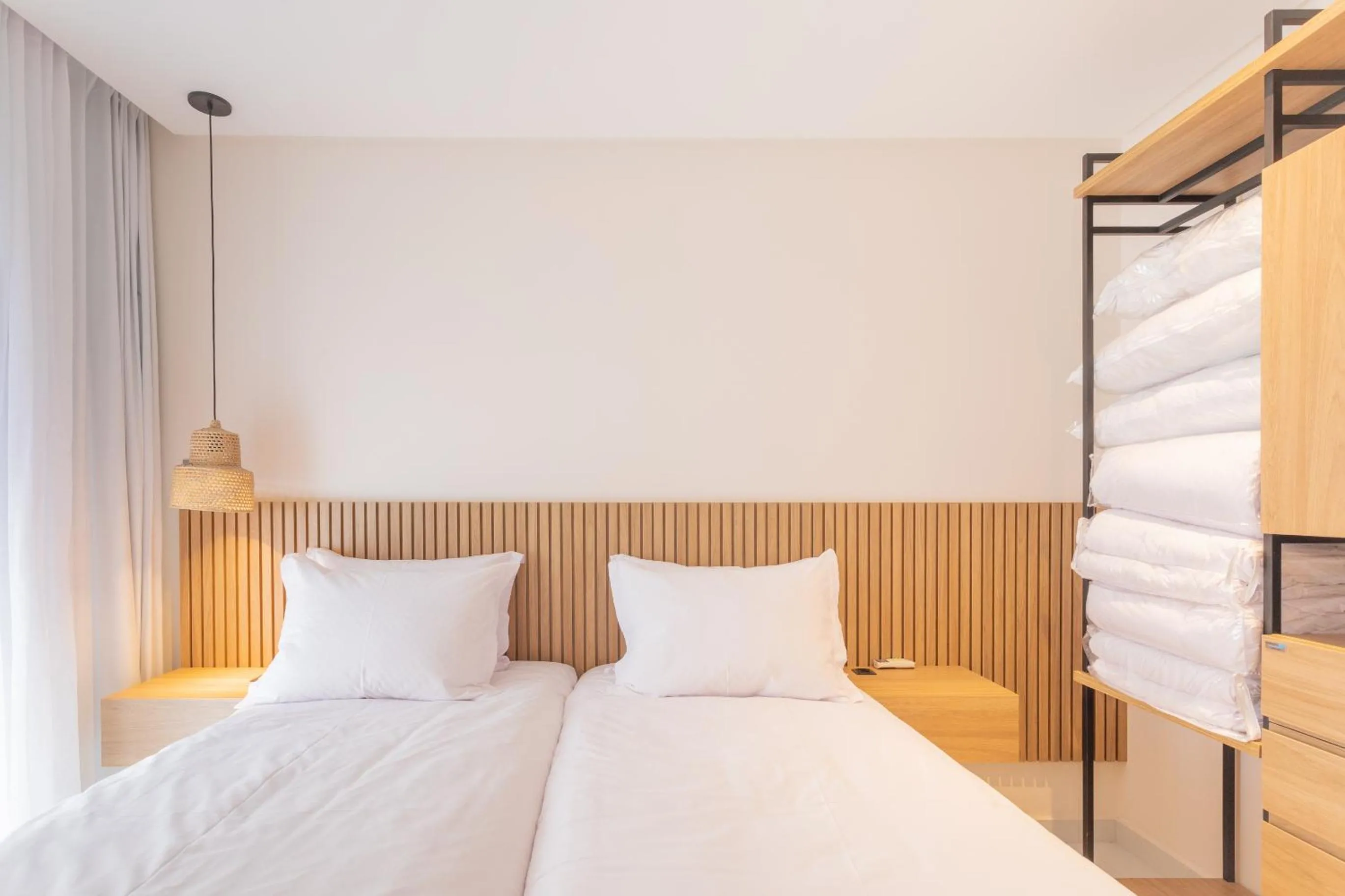 Bed in Acqua Residences Luxury Collection