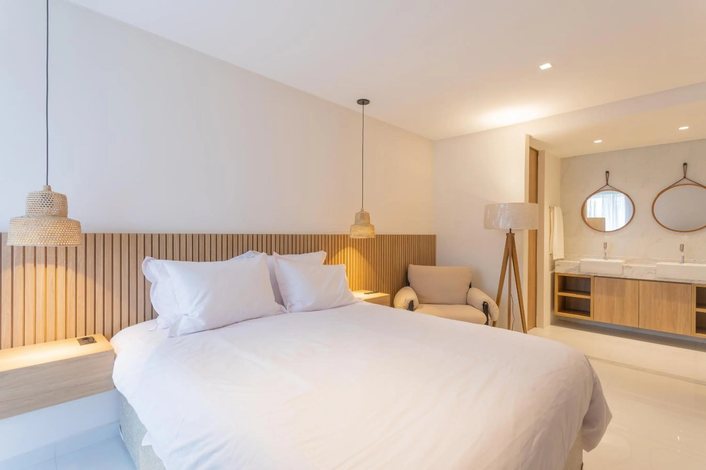 Bed in Acqua Residences Luxury Collection