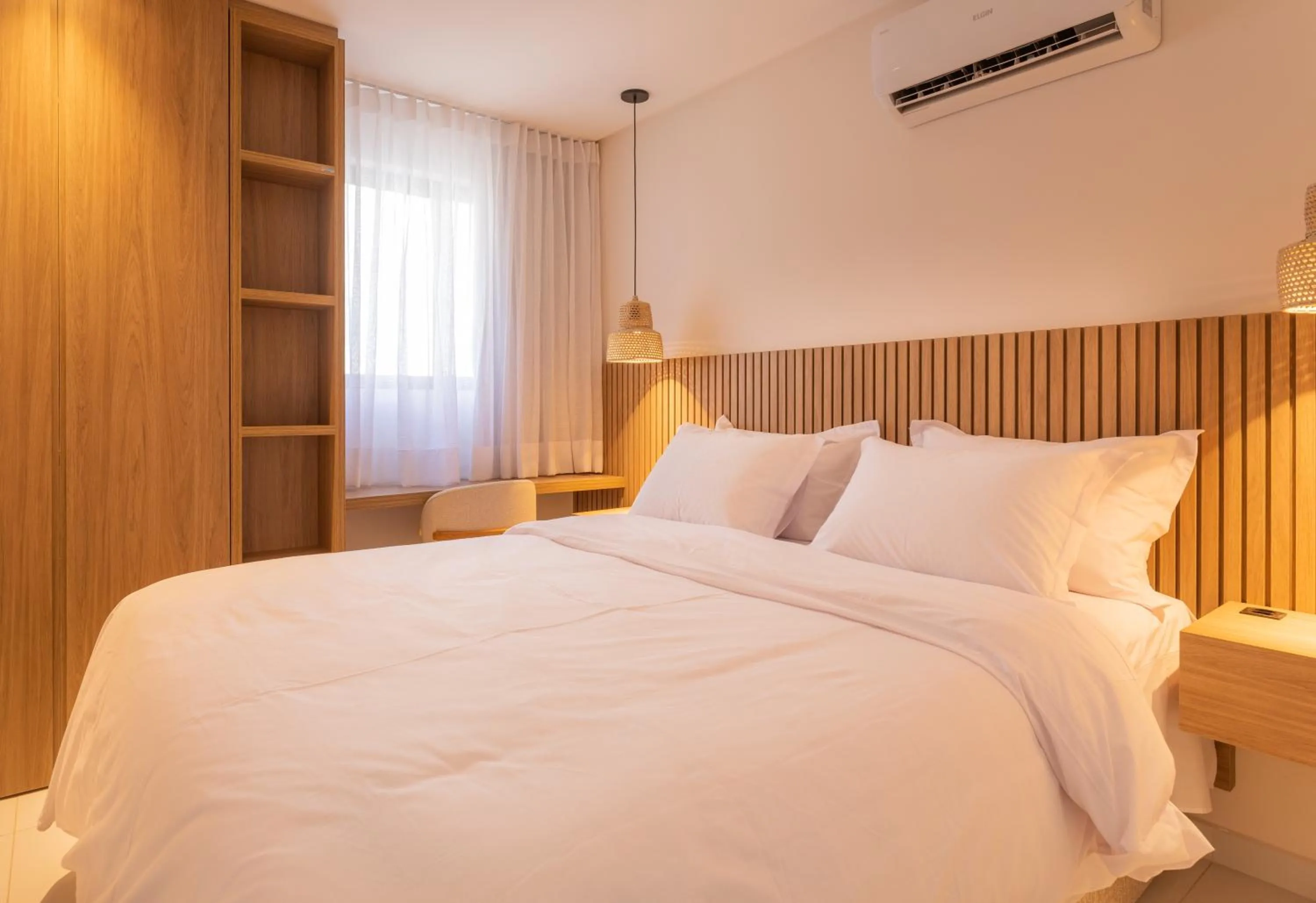 Bed in Acqua Residences Luxury Collection