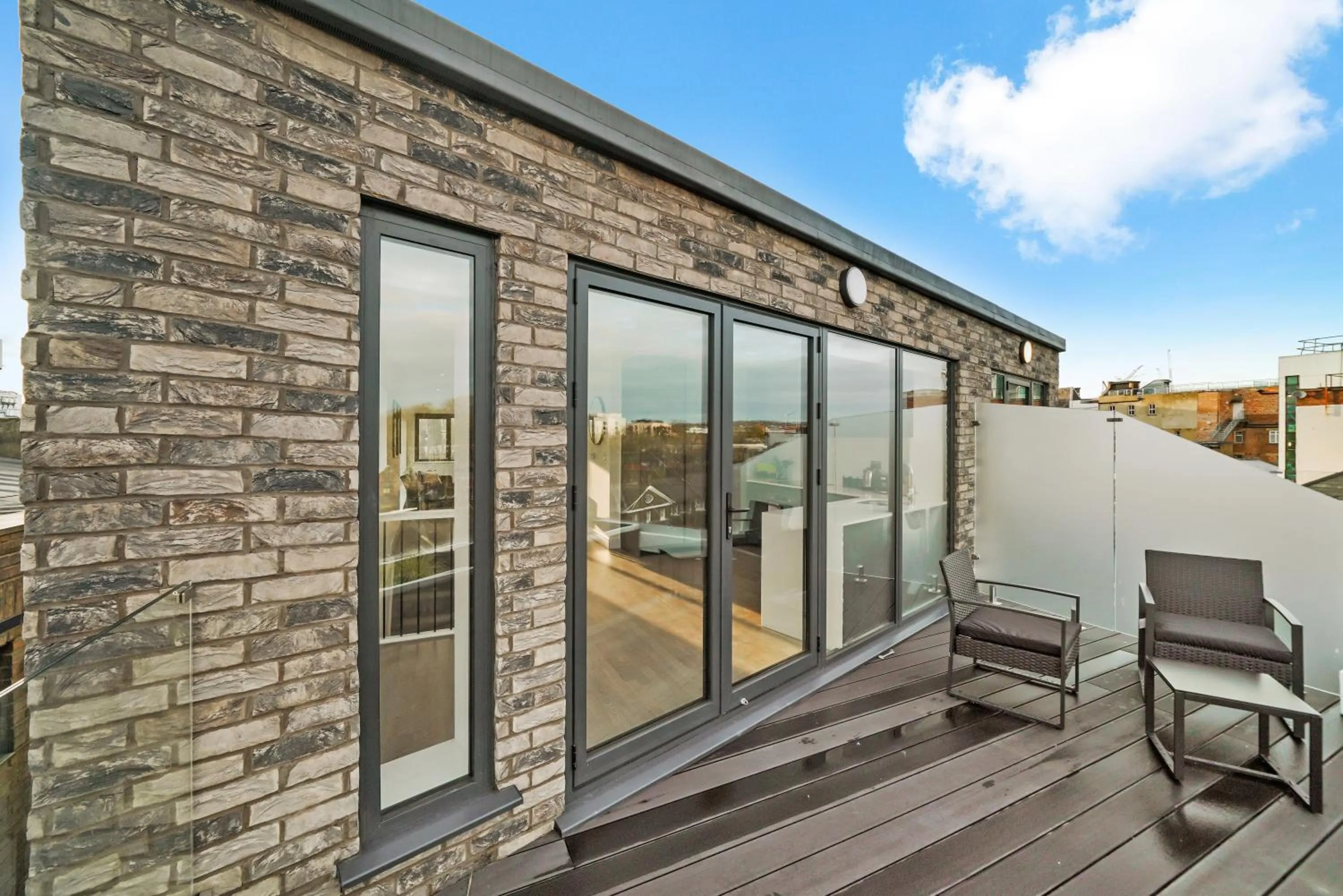 Balcony/Terrace in Executive 1 & 2 Bed Apartments in heart of London FREE WIFI by City Stay Aparts London