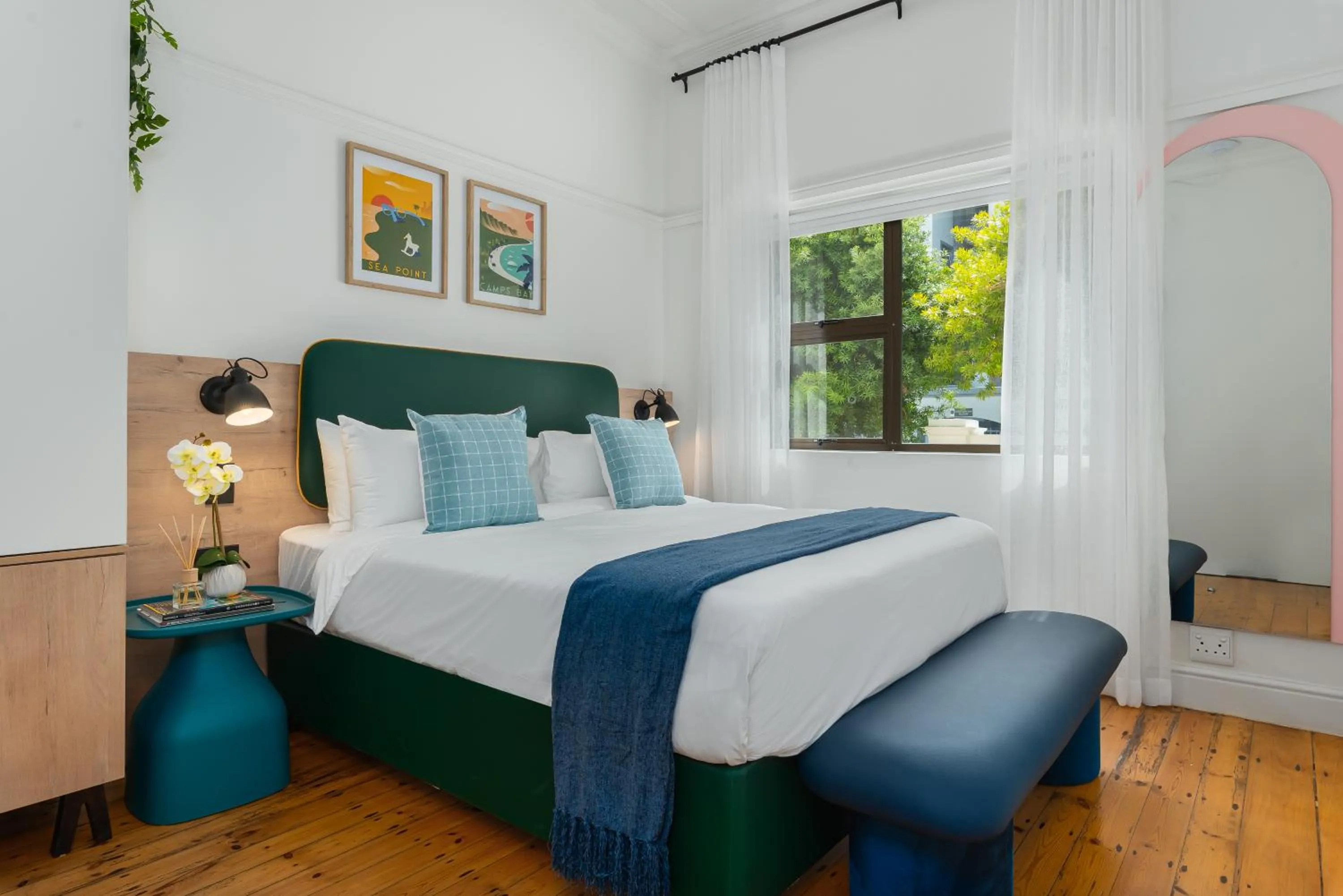 Bed in Neighbourgood Hill