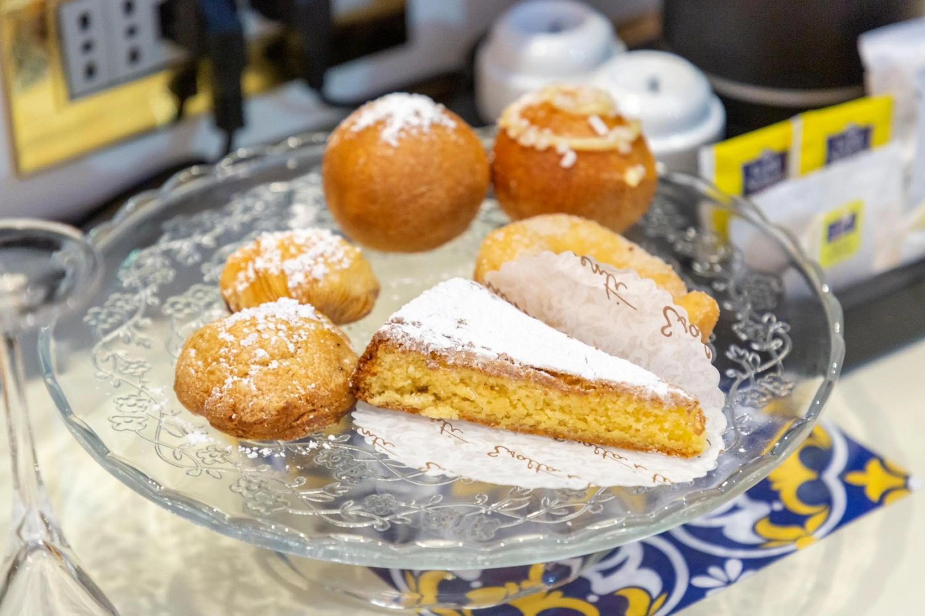 Breakfast in Leucosya Luxury Rooms