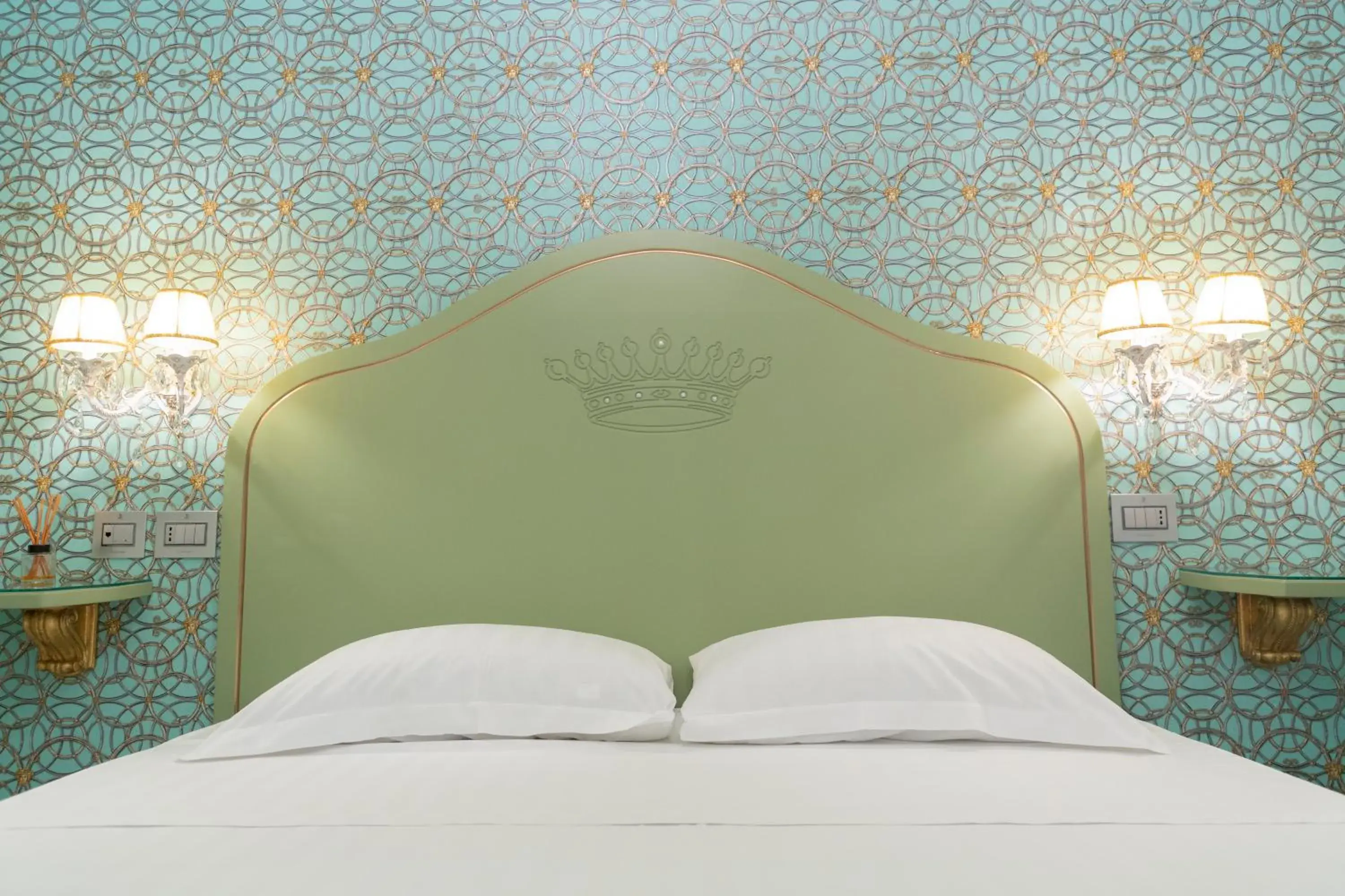 Deluxe Junior Suite in Leucosya Luxury Rooms Deluxe Junior Suite in Leucosya Luxury Rooms