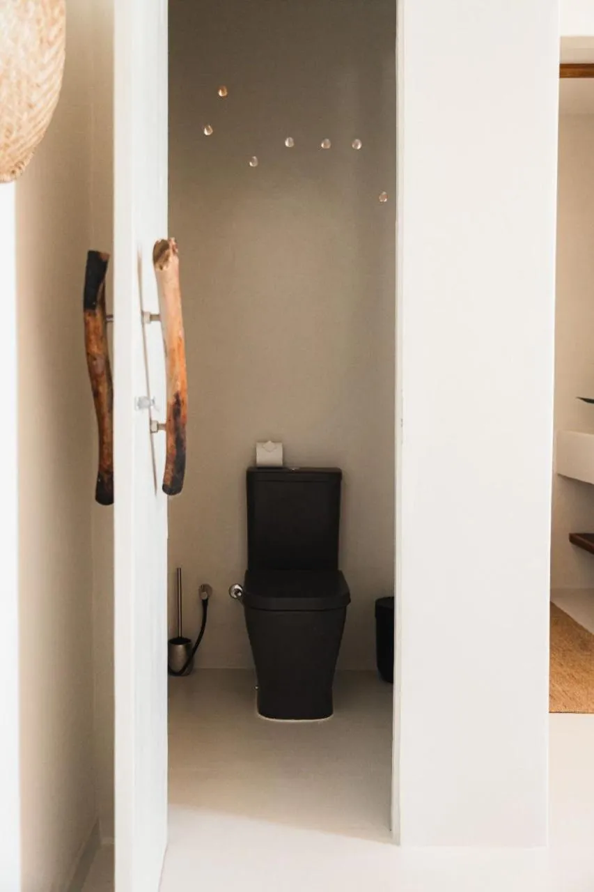 Toilet in Outro Beach Hotel Cumbuco