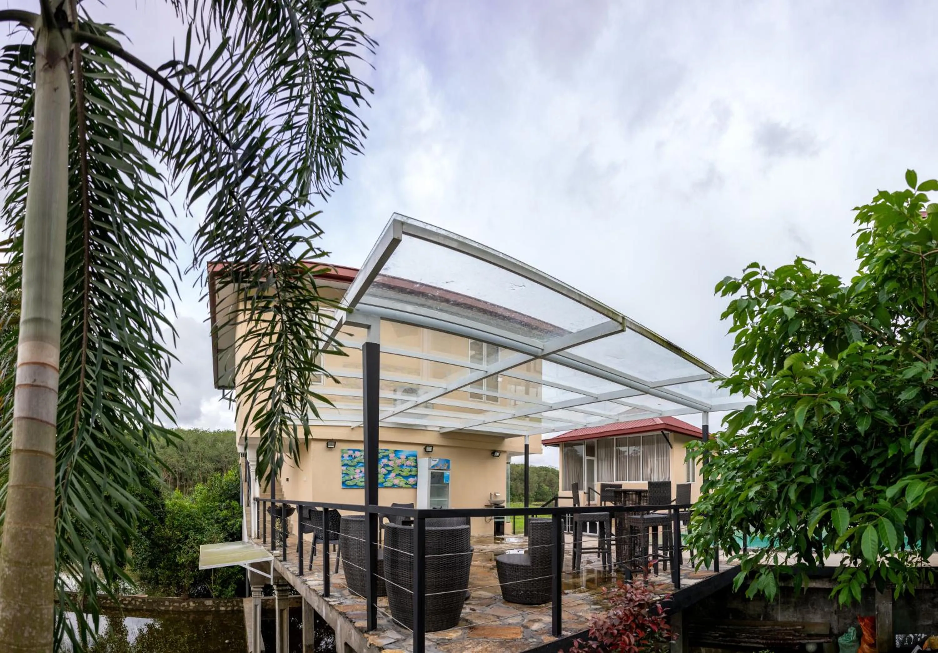 Day in Savenndra Resorts