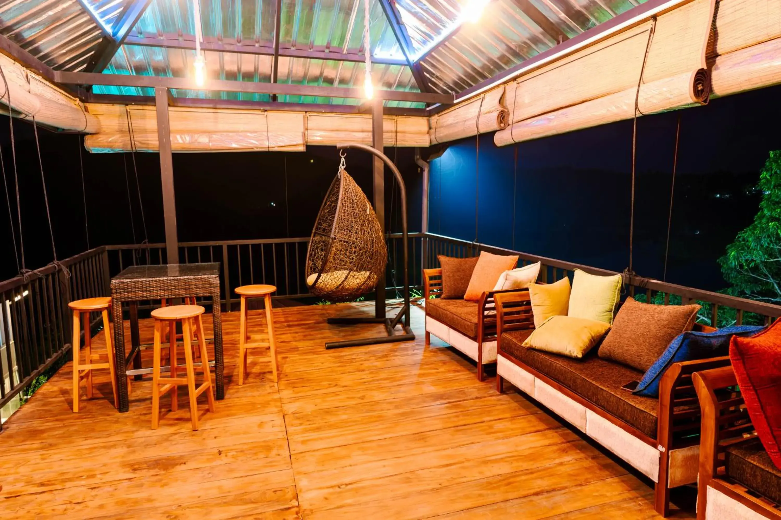 Lounge or bar in Savenndra Resorts Lounge or bar in Savenndra Resorts