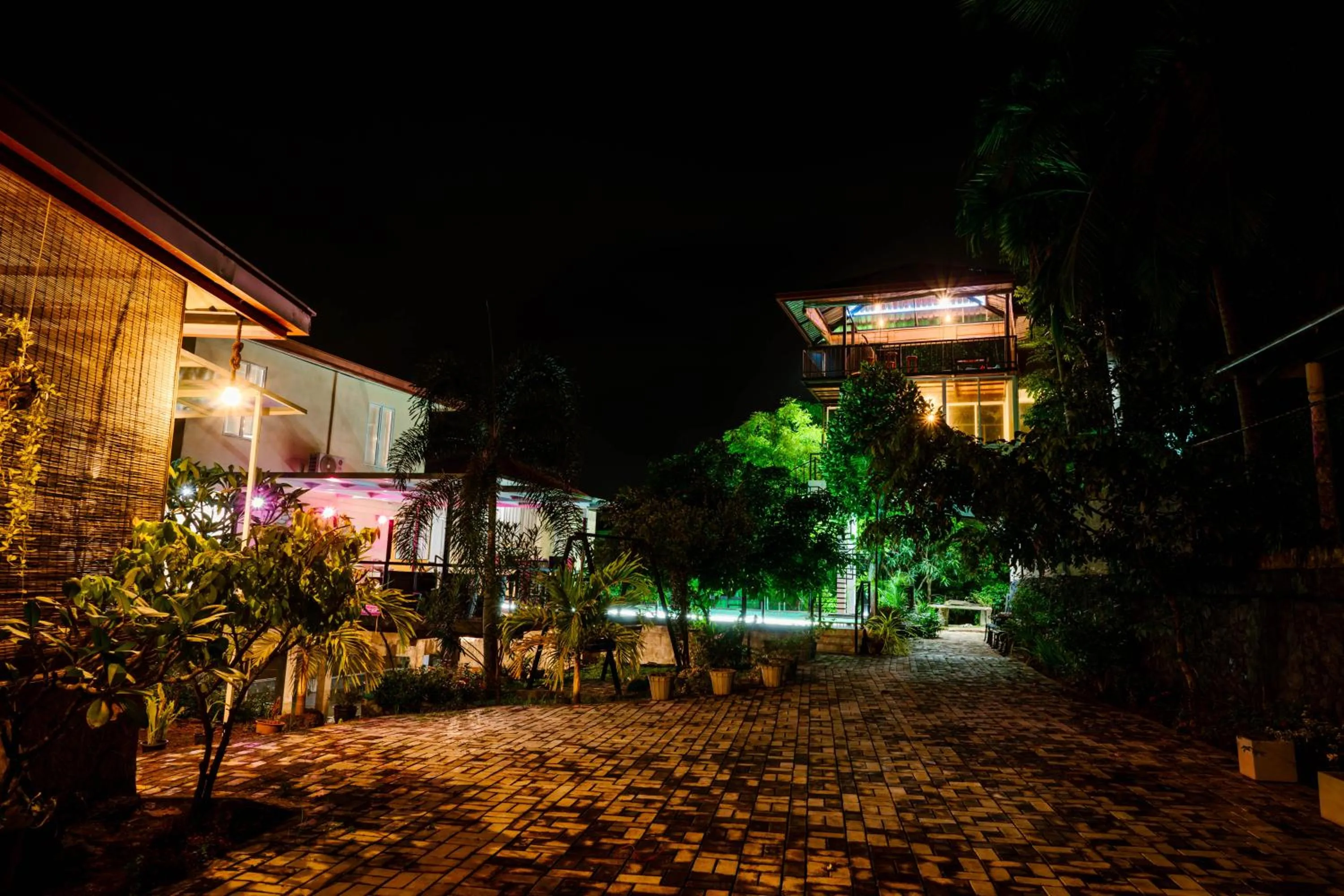Kitchen or kitchenette in Savenndra Resorts