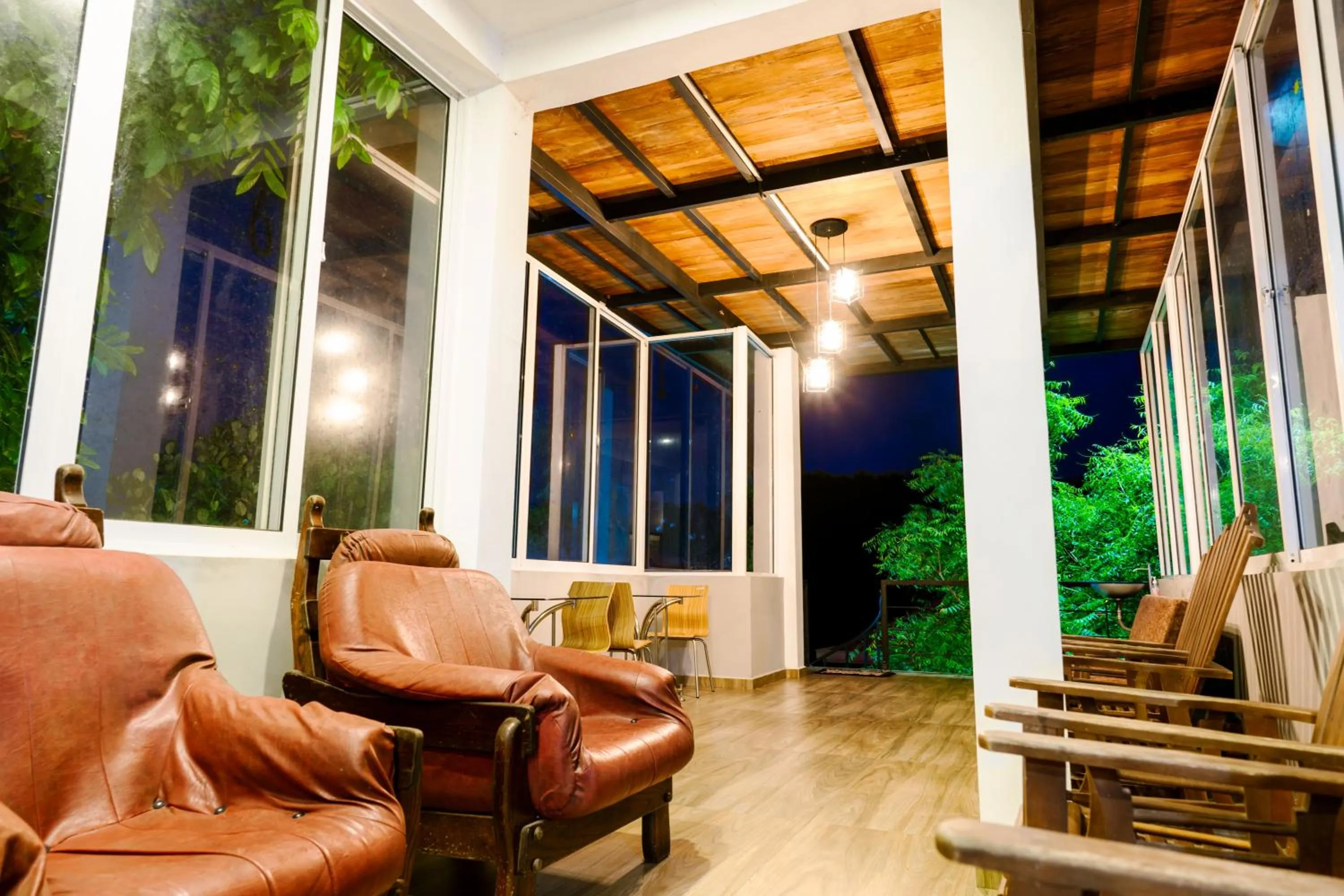 Communal lounge/ TV room in Savenndra Resorts