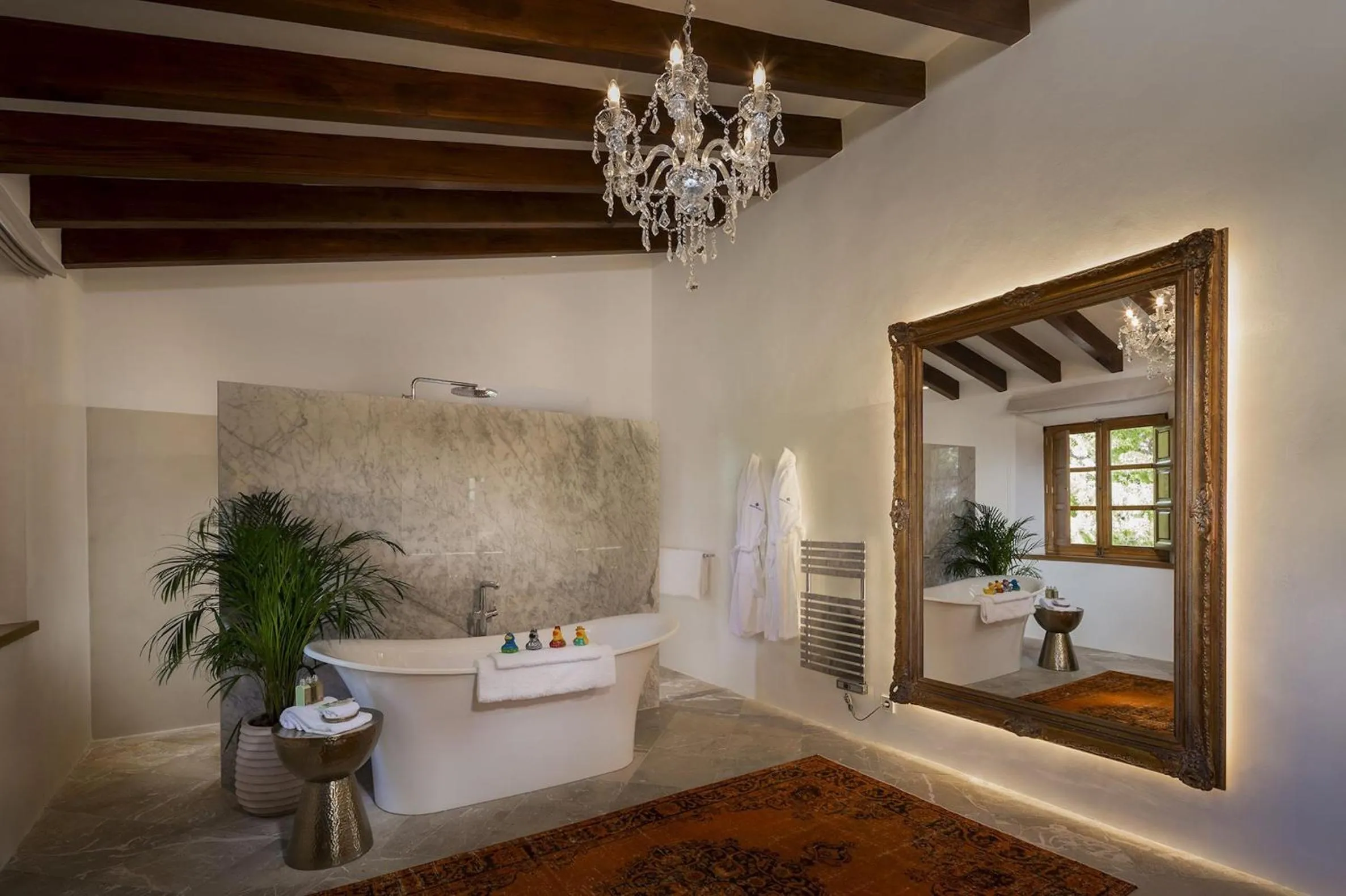 Property building in La Mejor Vista Banyalbufar Mallorca