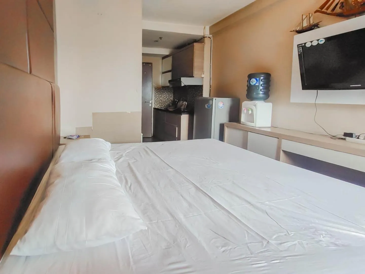 Bed in RedLiving Apartemen The Suites Metro - King Property Tower C