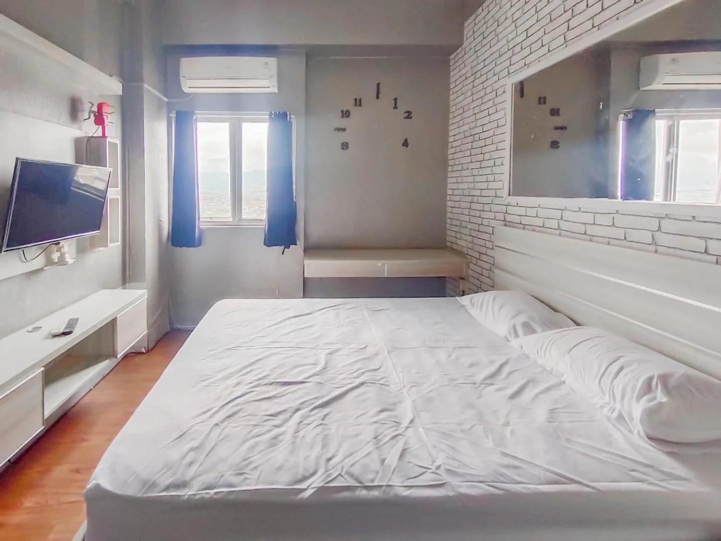 Bedroom, Bed in RedLiving Apartemen The Suites Metro - King Property Tower C