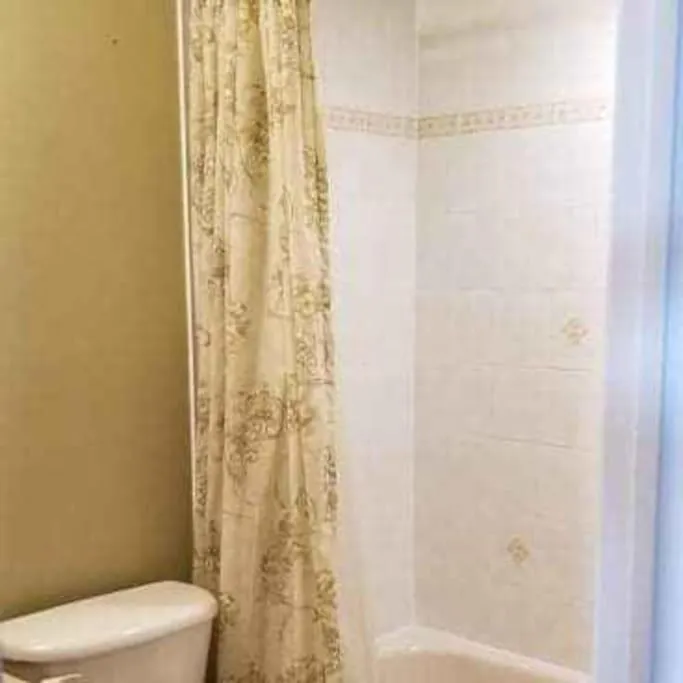 Top Floor of House in S Vaughan All to Yourself