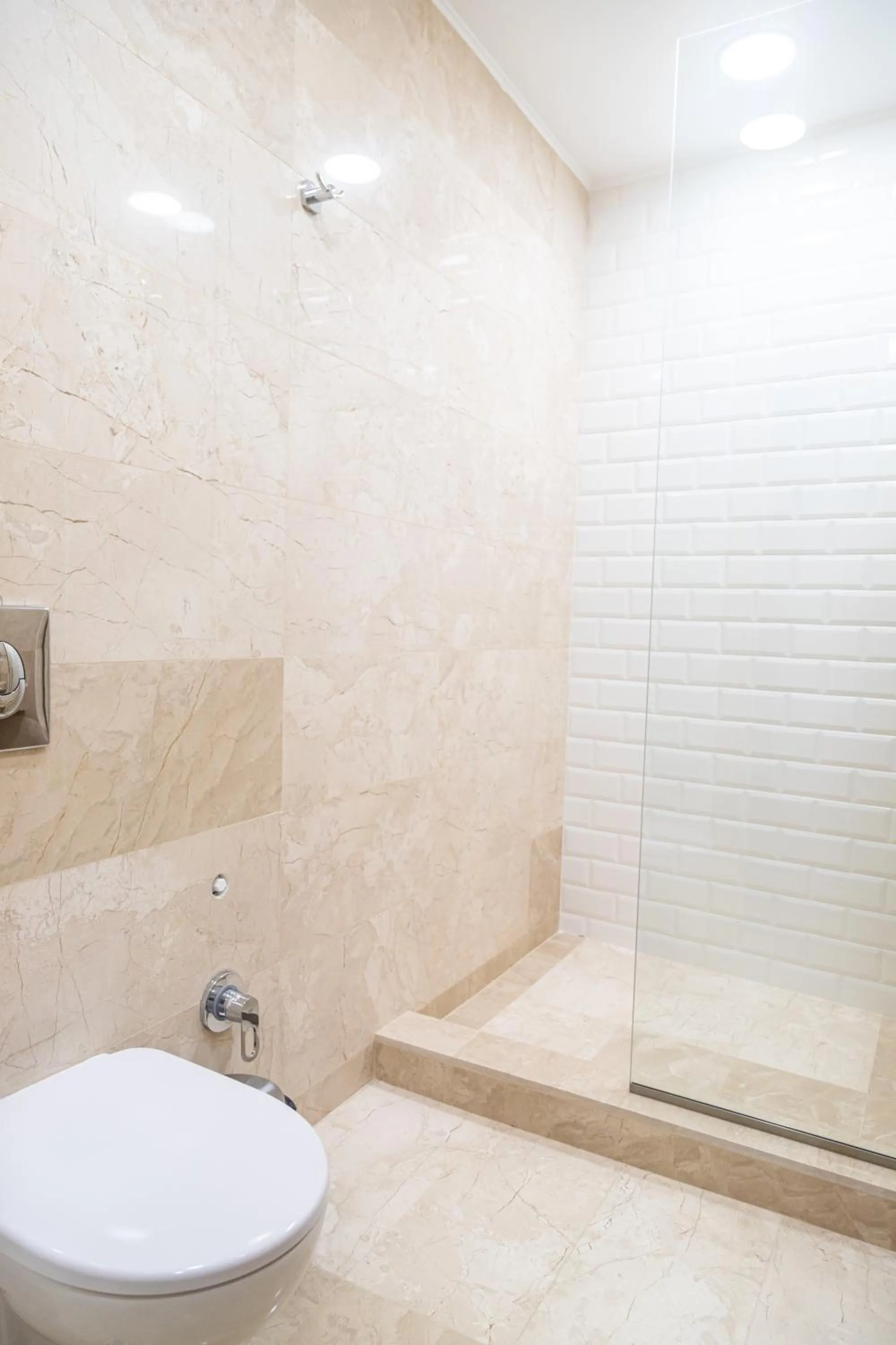 Shower in Hotel Solum Roof Top