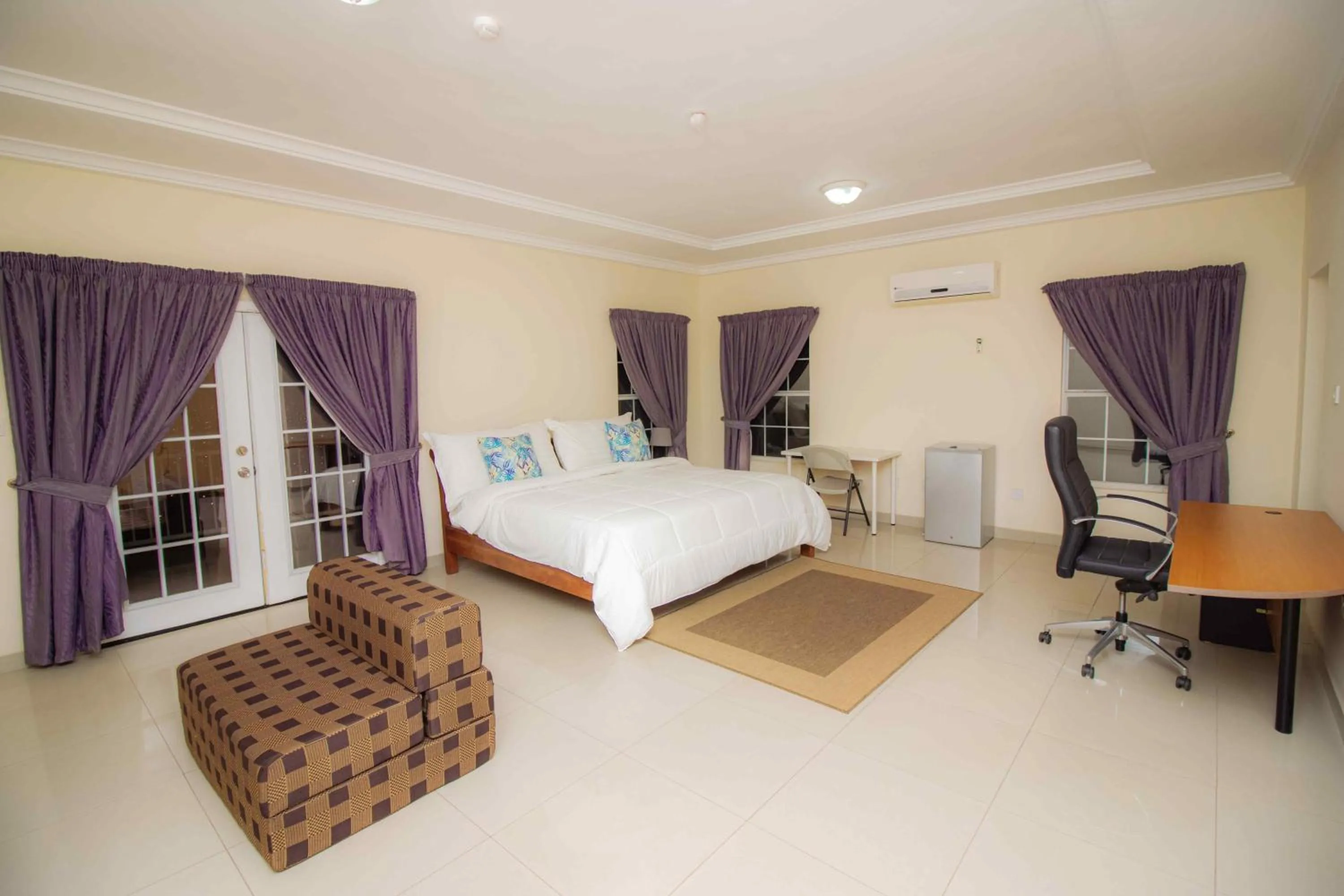 Bed in Brown Hills Residences