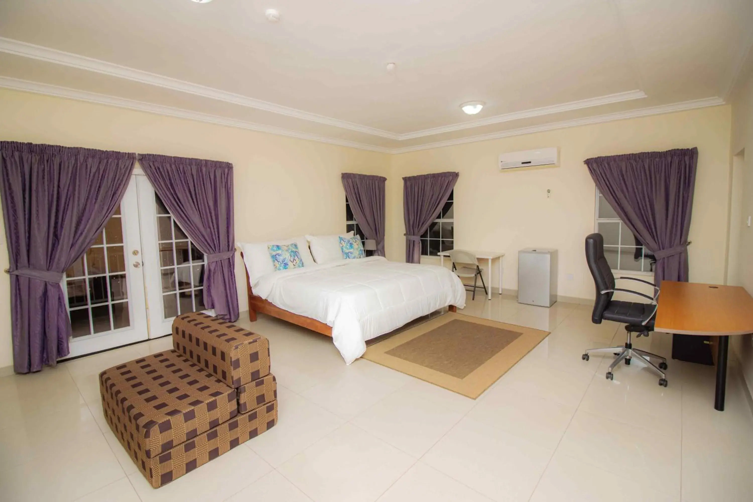 King Room with Mountain View - single occupancy in Brown Hills Residences King Room with Mountain View - single occupancy in Brown Hills Residences