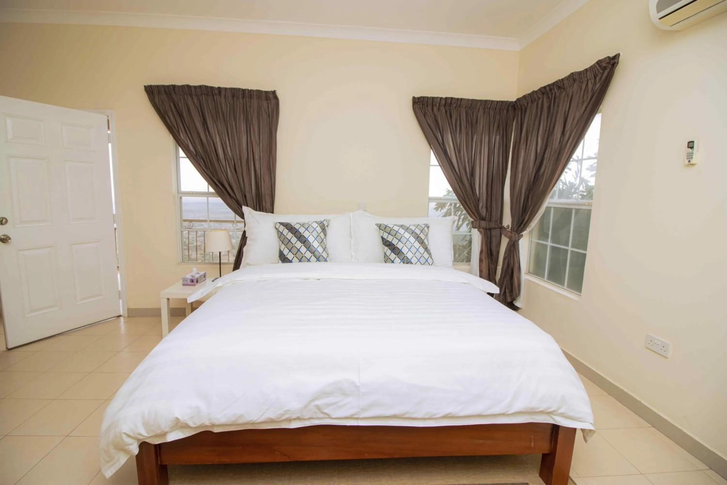 Bed in Brown Hills Residences