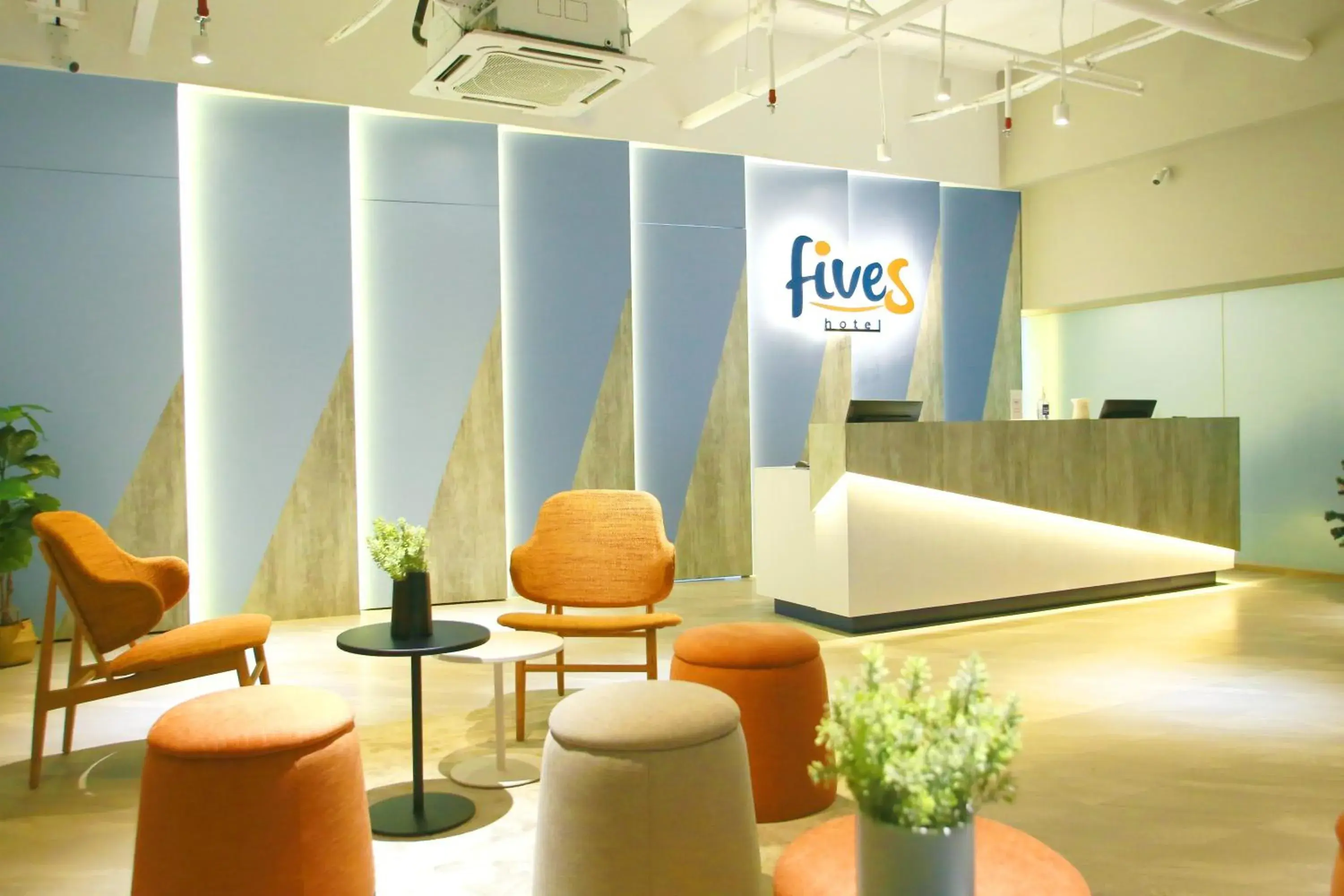 Lobby or reception in Fives Hotel DNP Lobby or reception in Fives Hotel DNP