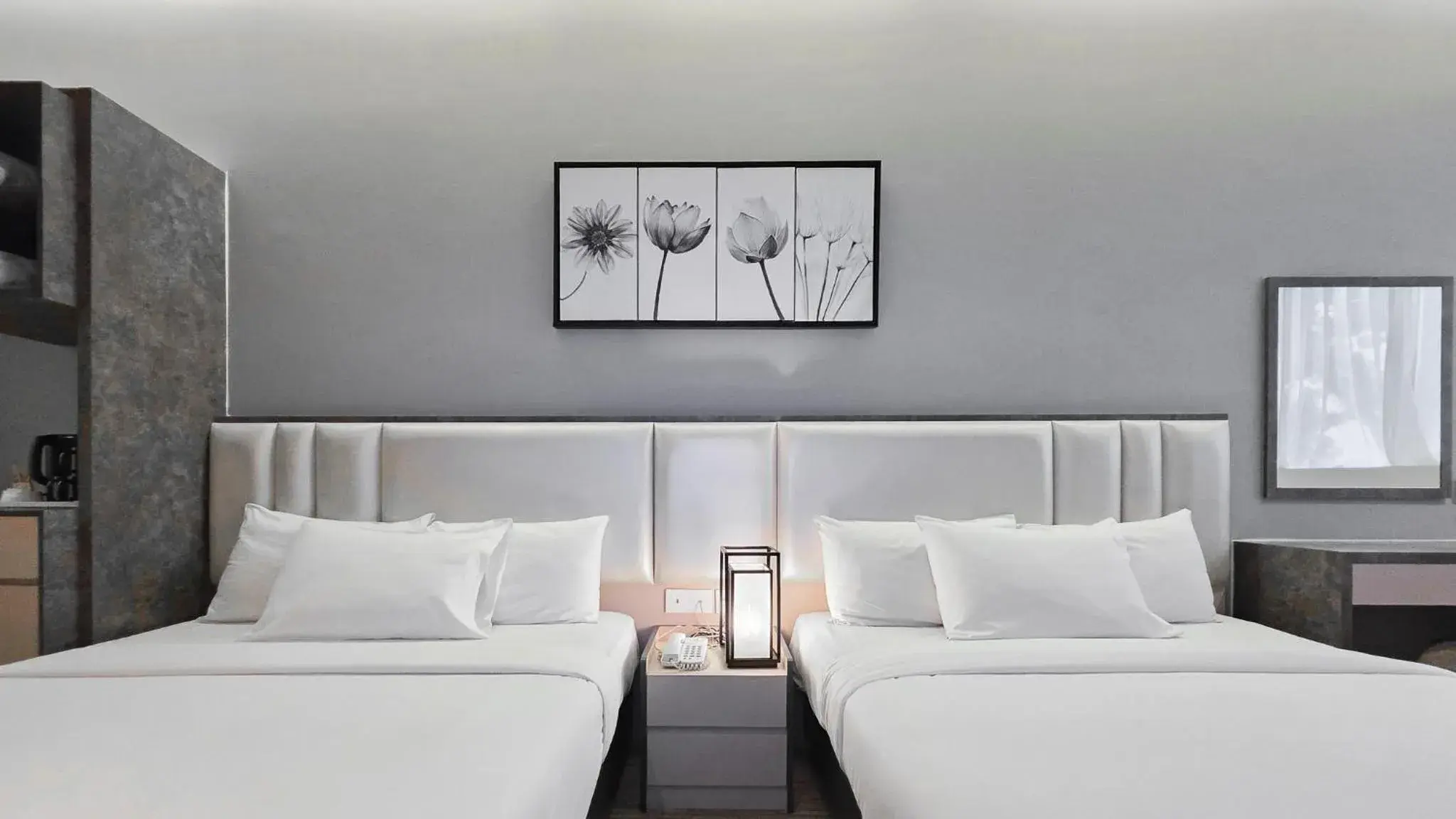 Bed in Fives Hotel DNP Bed in Fives Hotel DNP