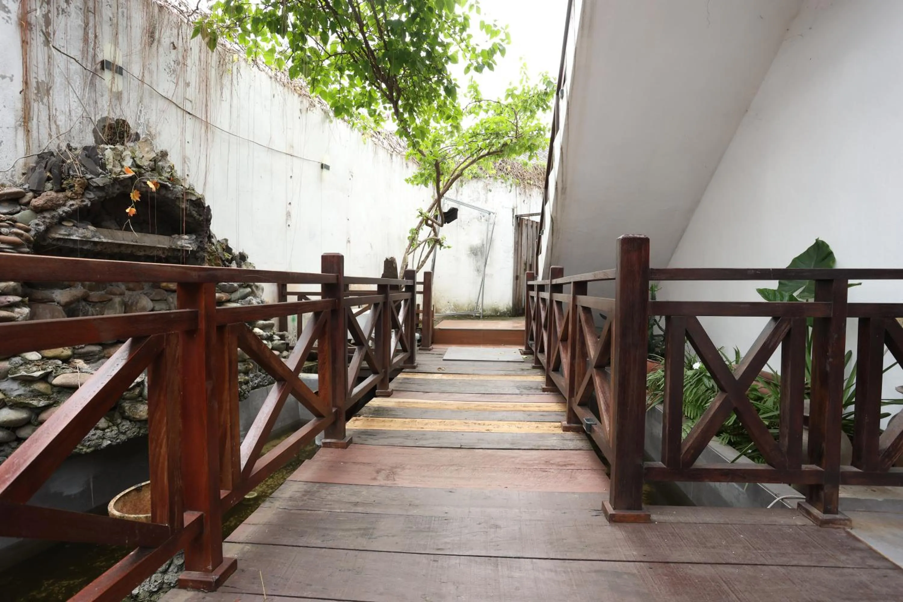 Facade/entrance in We House River View