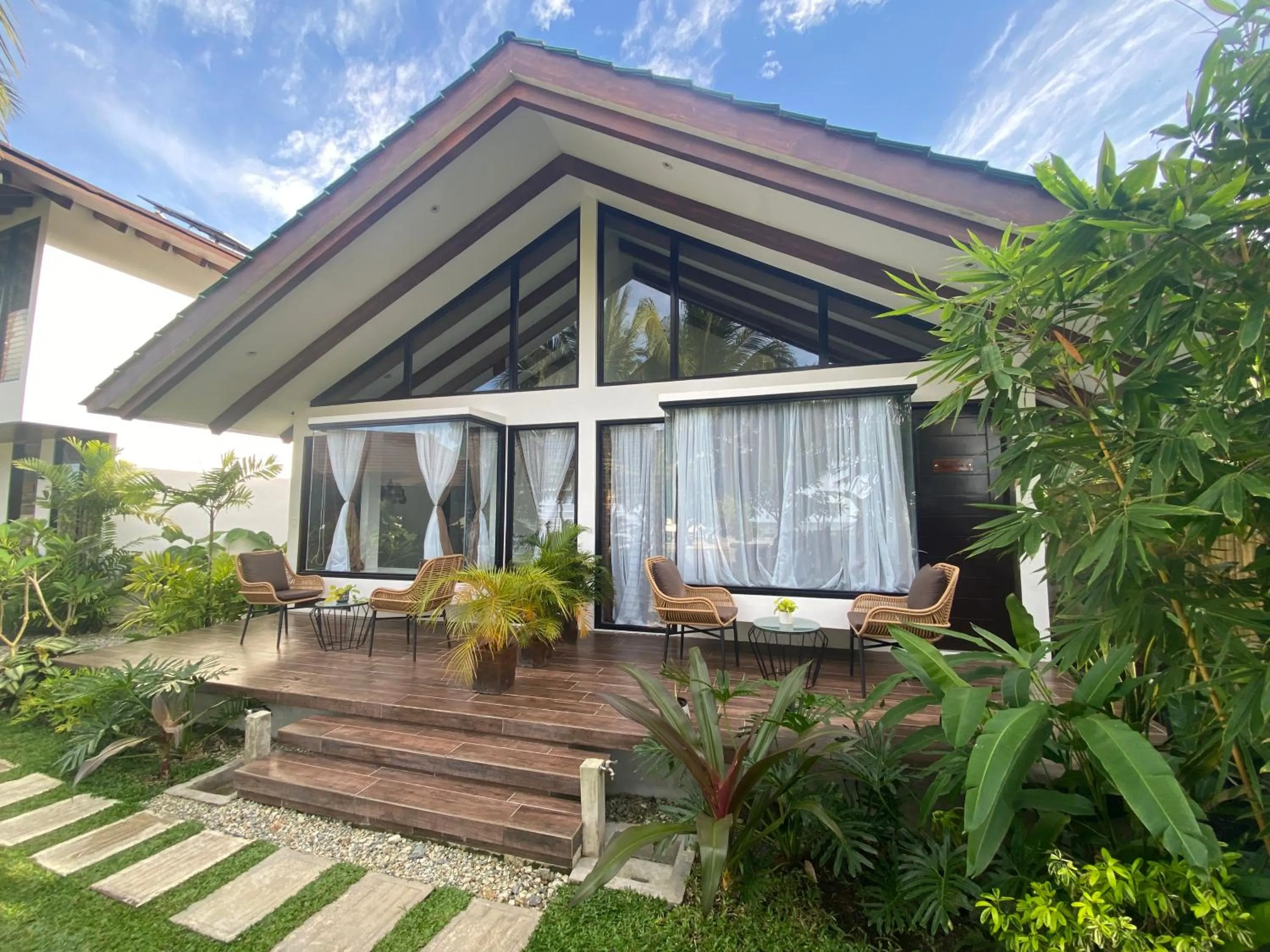 Property building in Amila Dive Beach Resort