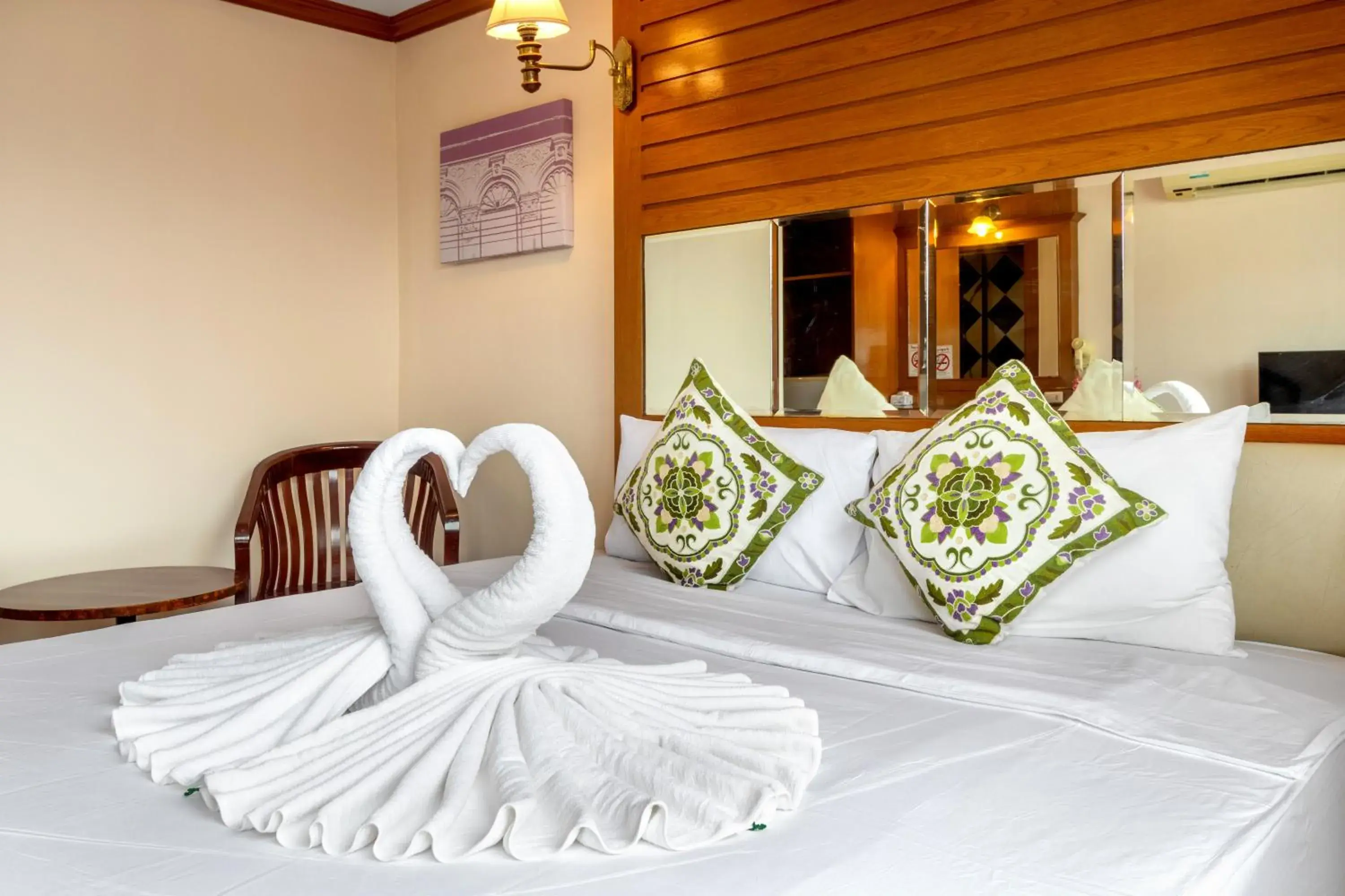 Bed in JB Green Hotel Patong Bed in JB Green Hotel Patong