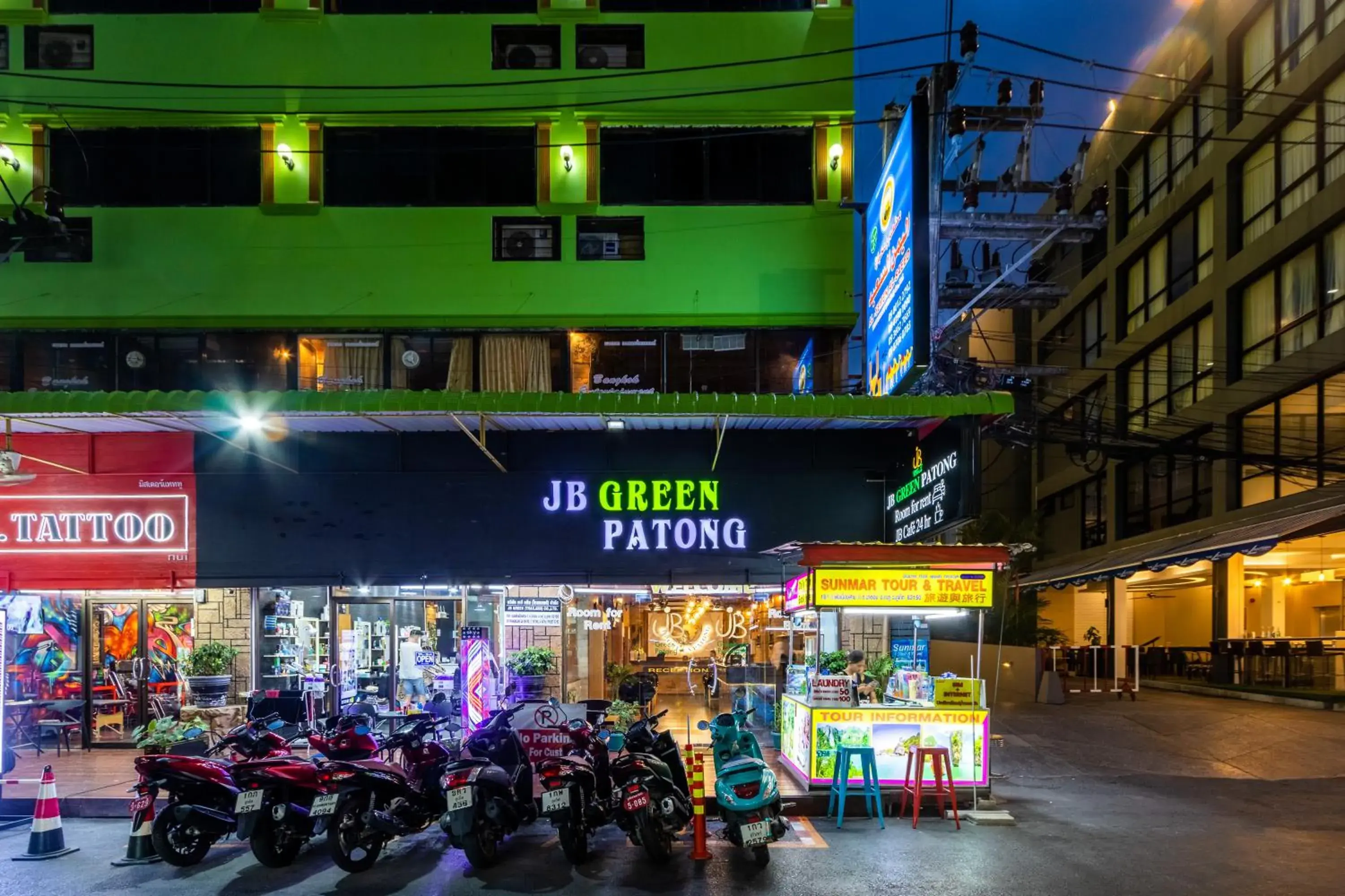 Property building in JB Green Hotel Patong Property building in JB Green Hotel Patong