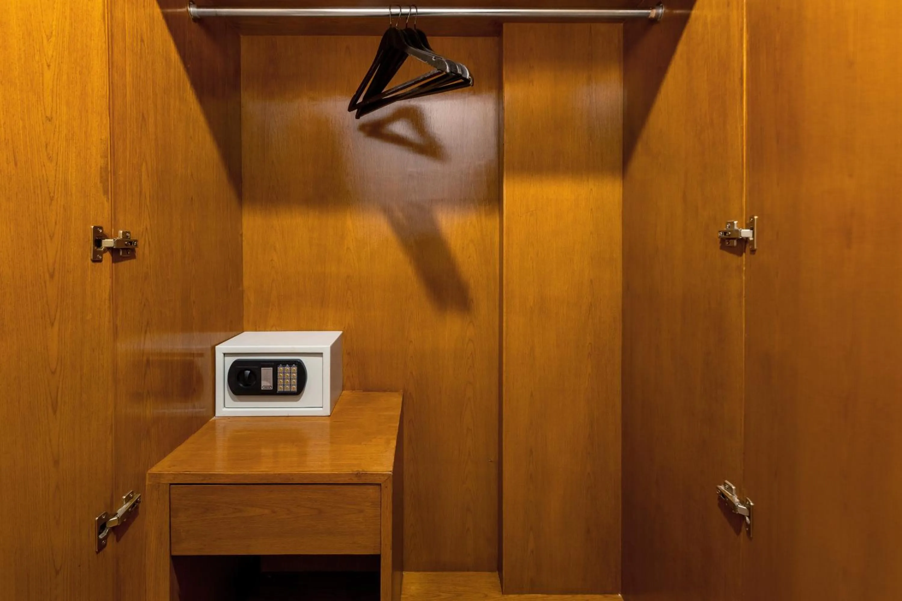 safe in JB Green Hotel Patong