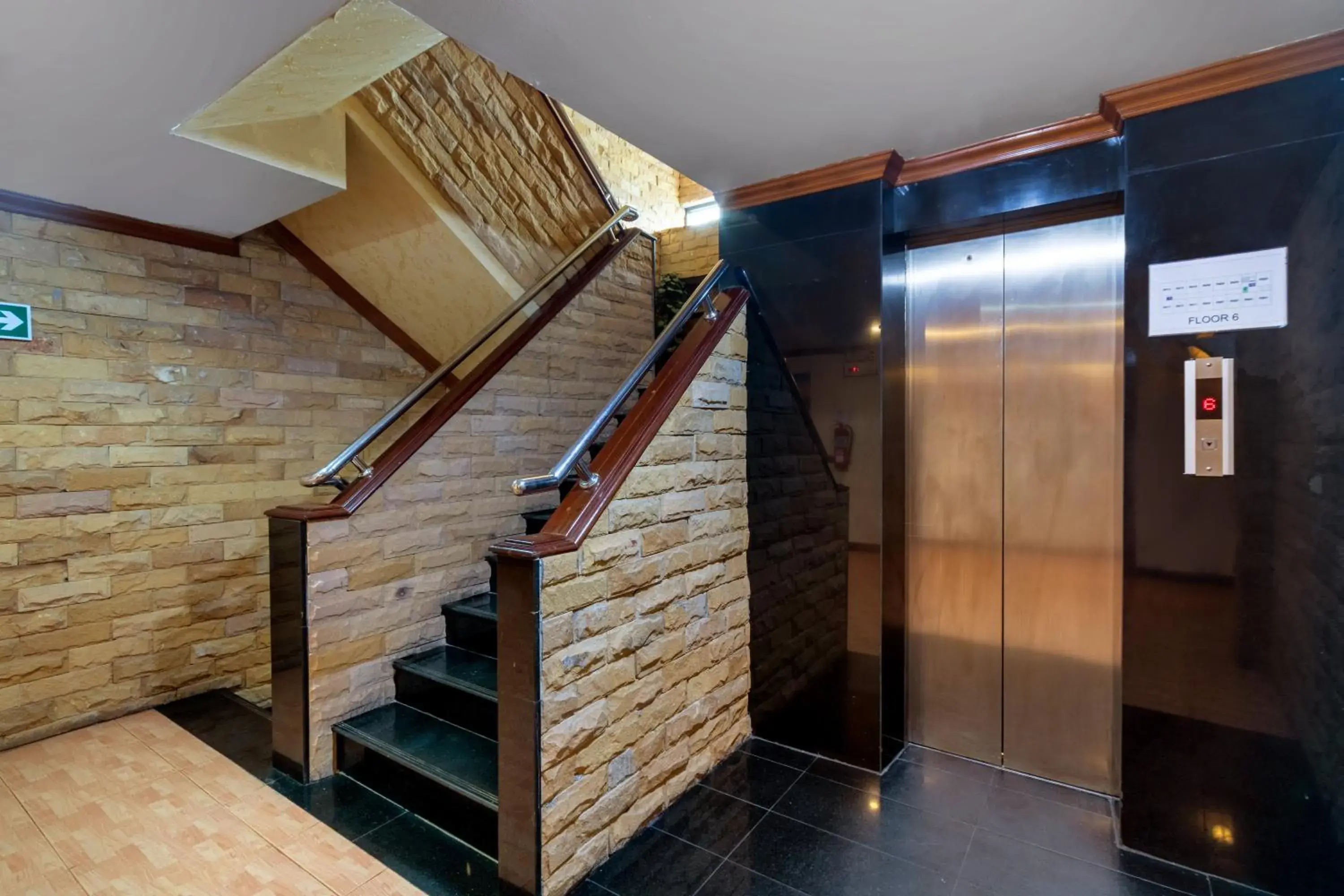 Property building in JB Green Hotel Patong Property building in JB Green Hotel Patong