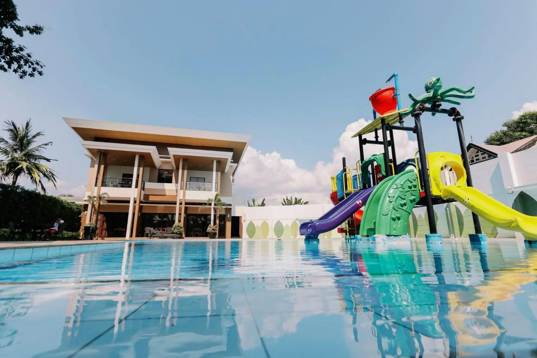 Swimming pool in Costa Del Sol Resort Hotel