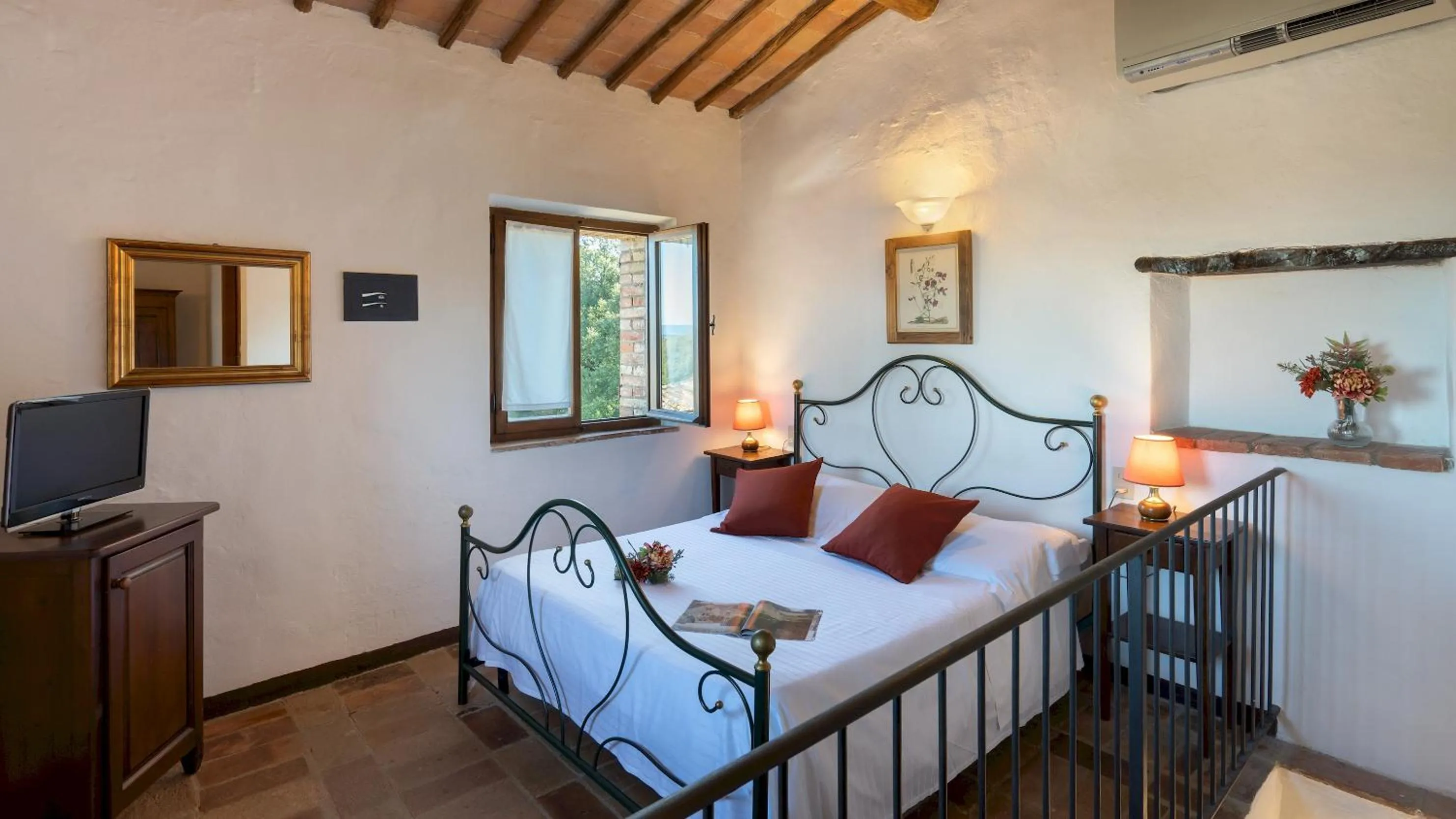 Other, Bed in BORGO GALLINAIO 32, Emma Villas