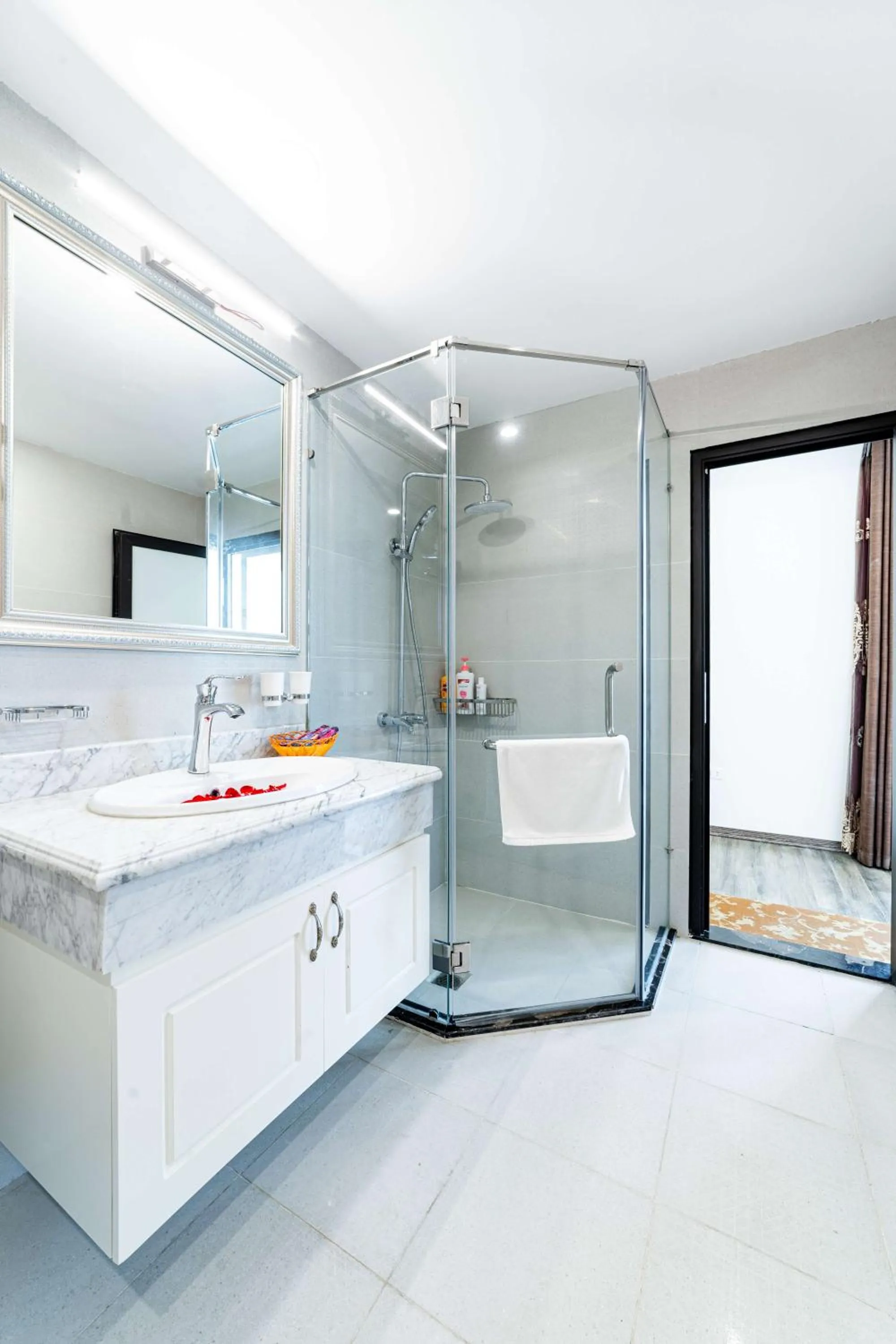 Bathroom in Rosee Apartment Hotel