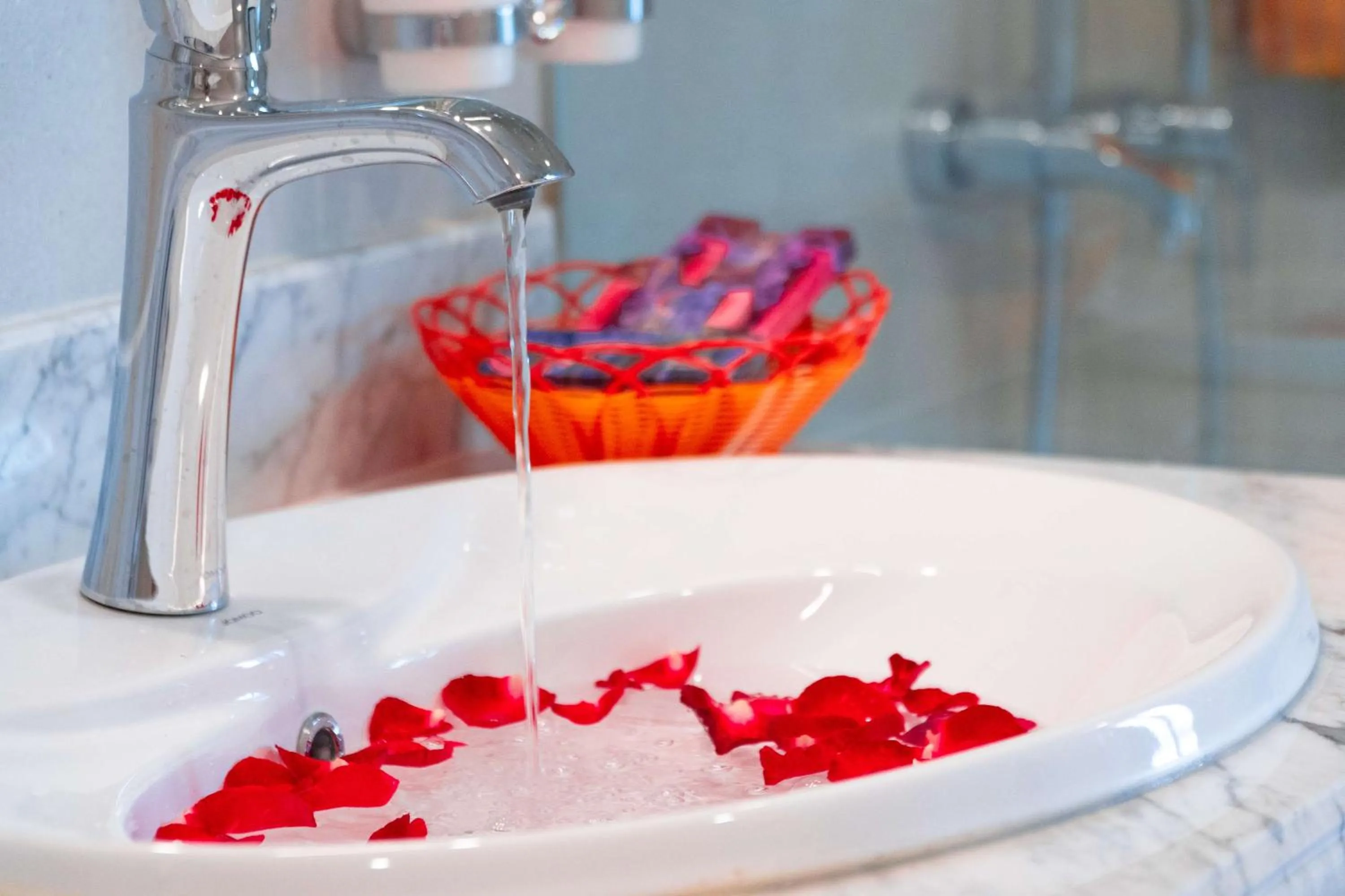 Shower in Rosee Apartment Hotel