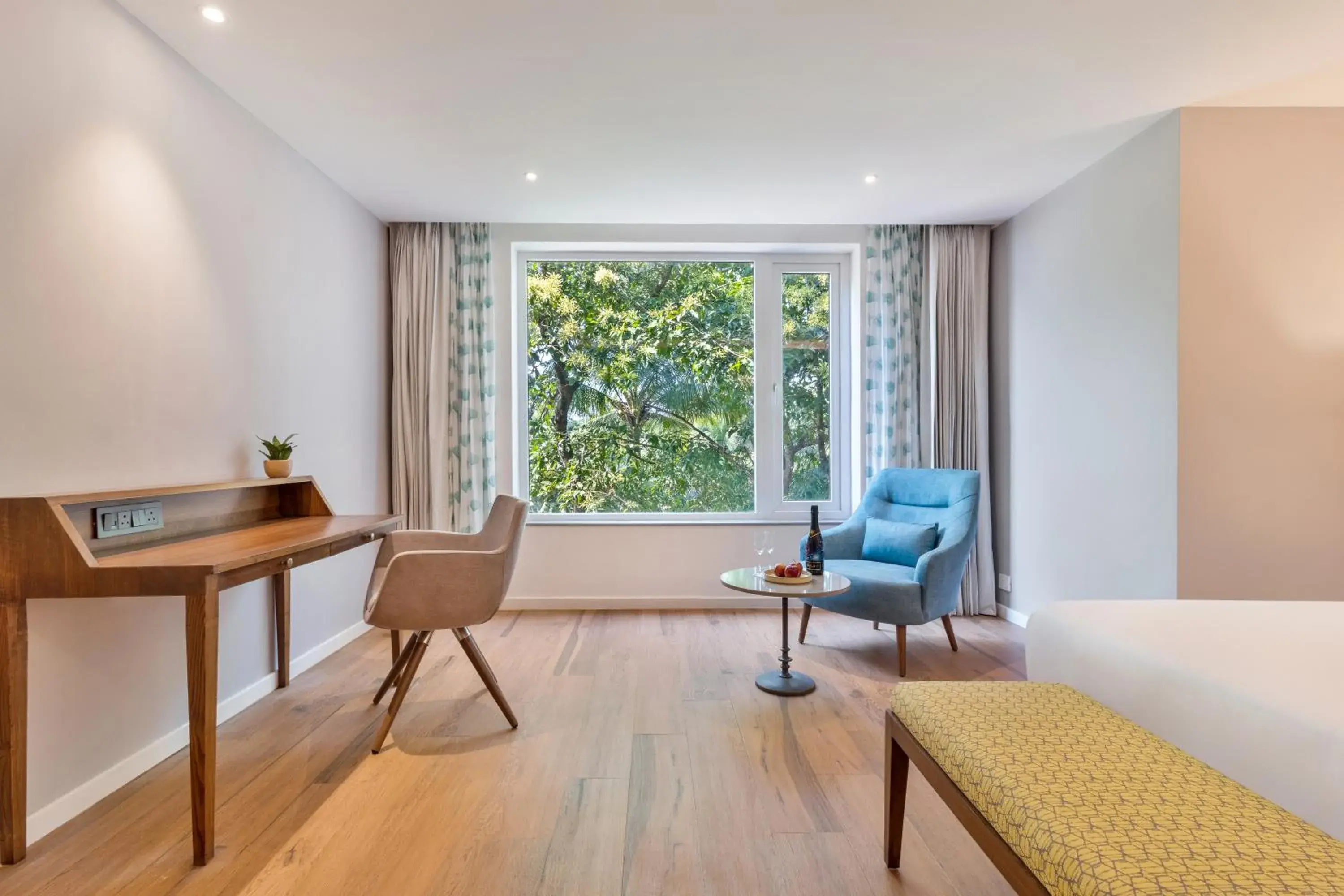 Deluxe King Room in Aiden by Best Western Vagator Goa Deluxe King Room in Aiden by Best Western Vagator Goa