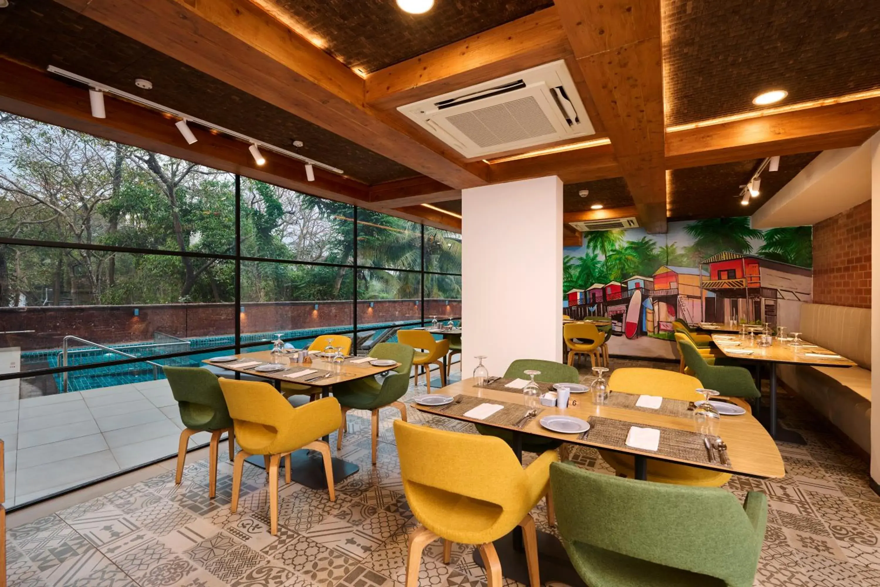 Restaurant/places to eat in Golden Tulip Vagator Goa Restaurant/places to eat in Golden Tulip Vagator Goa