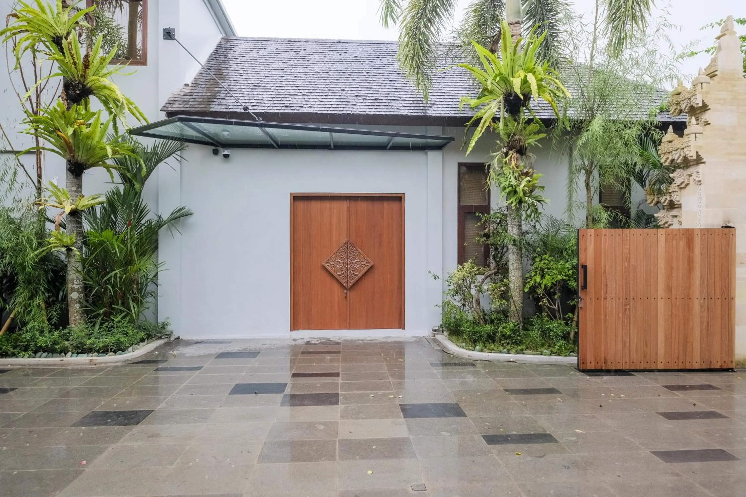 Facade/entrance in The Lavana Villa Puri Hawila Jimbaran - 5 Bedroom Villa