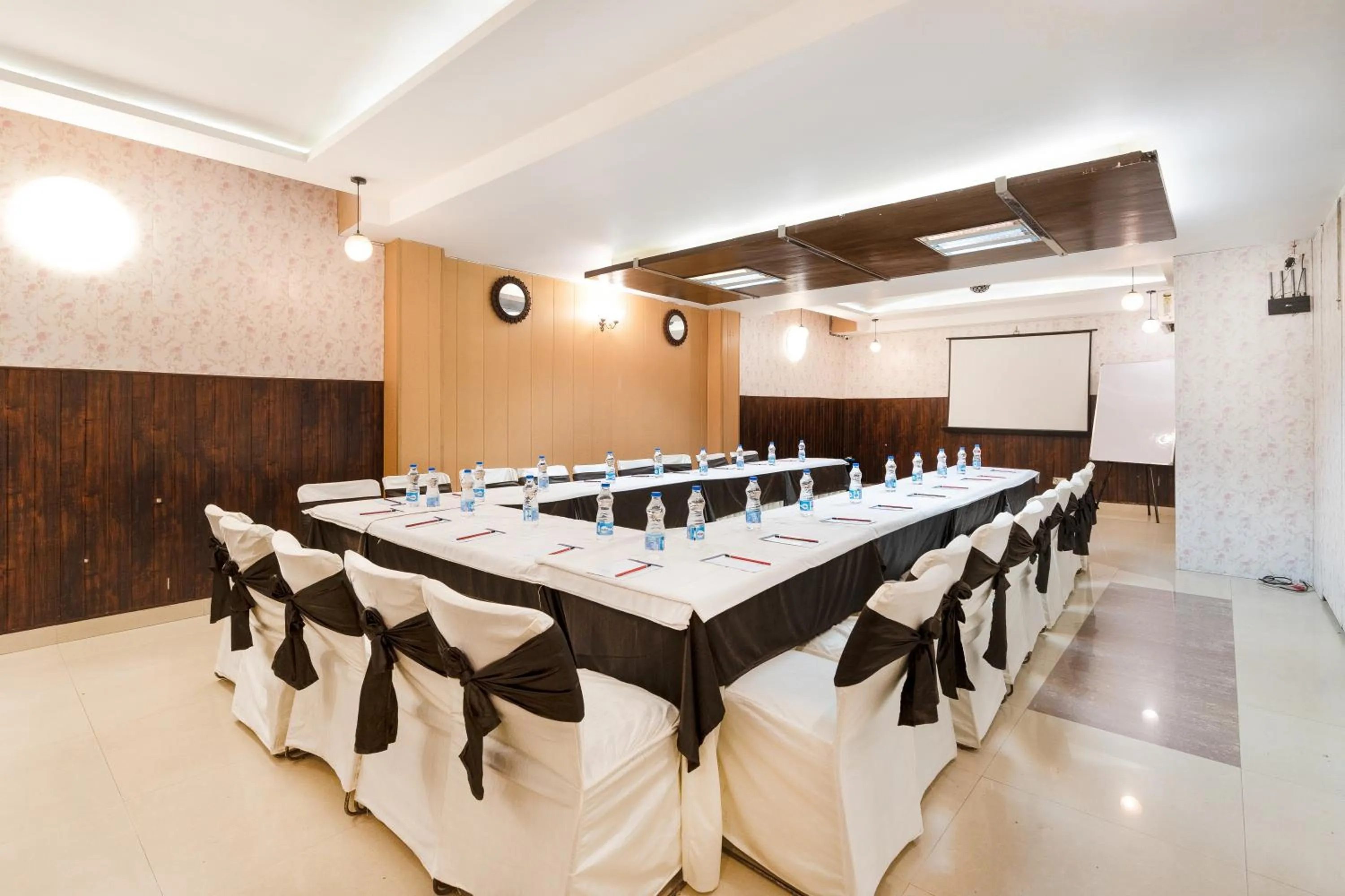 Seating area in Skylark Hotel by Gabrian Hotels