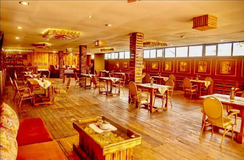 Restaurant/places to eat in Hotel Greenwich