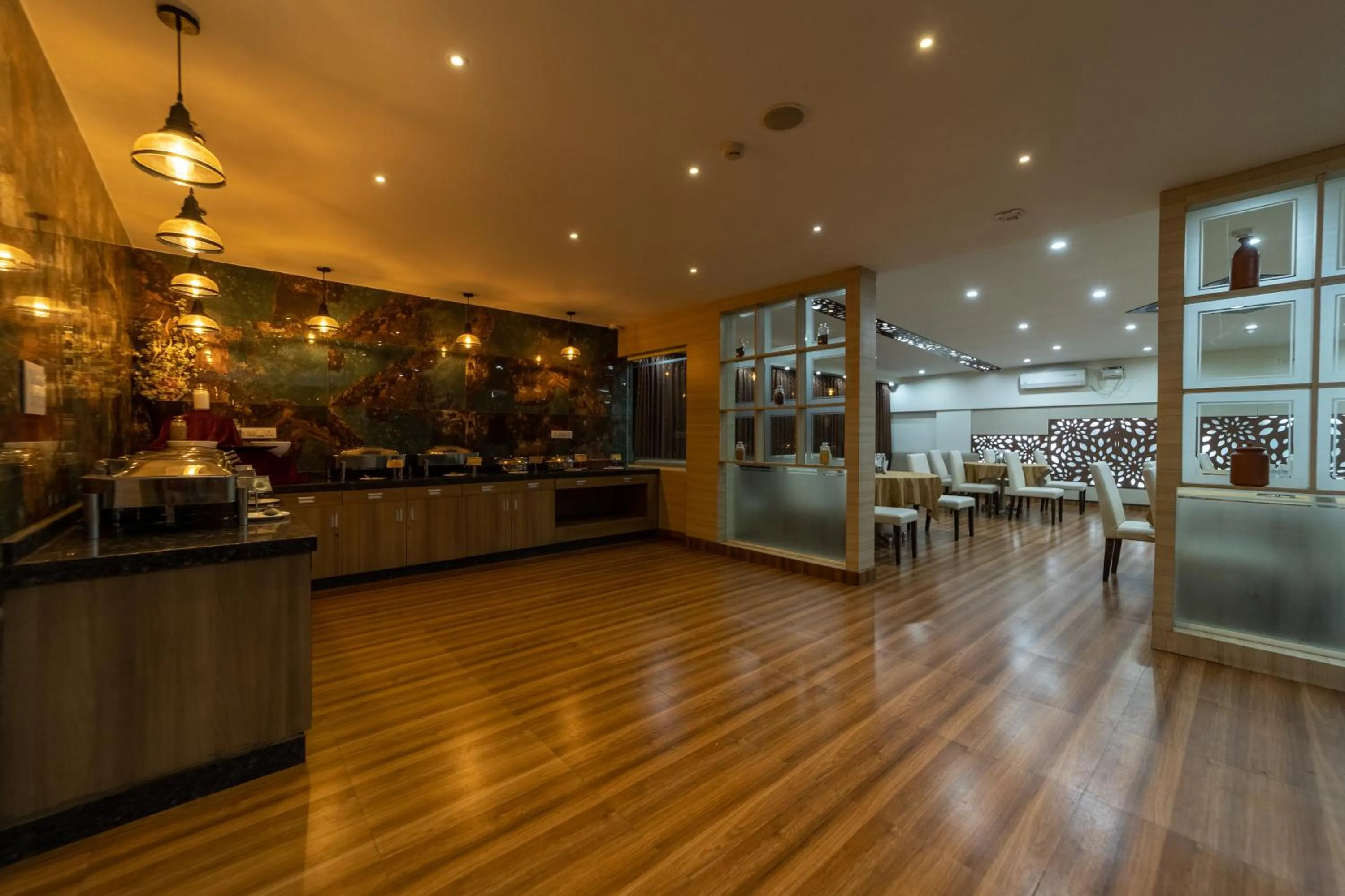 Restaurant/places to eat in Tetrad Hotels - International Airport Road Hebbal