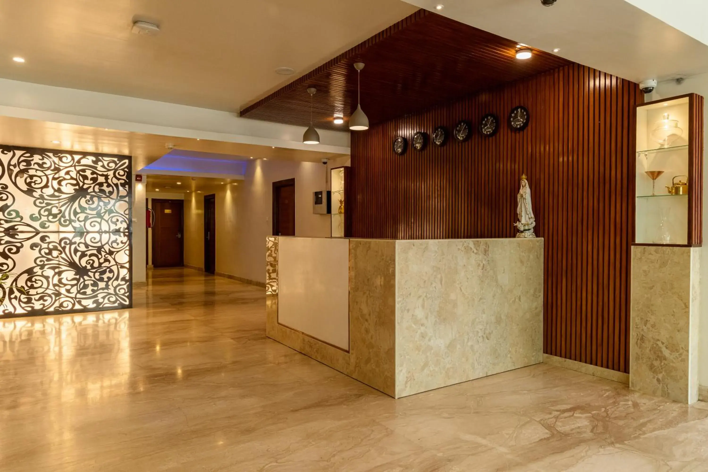 Lobby or reception in Tetrad Hotels - International Airport Road Hebbal Lobby or reception in Tetrad Hotels - International Airport Road Hebbal