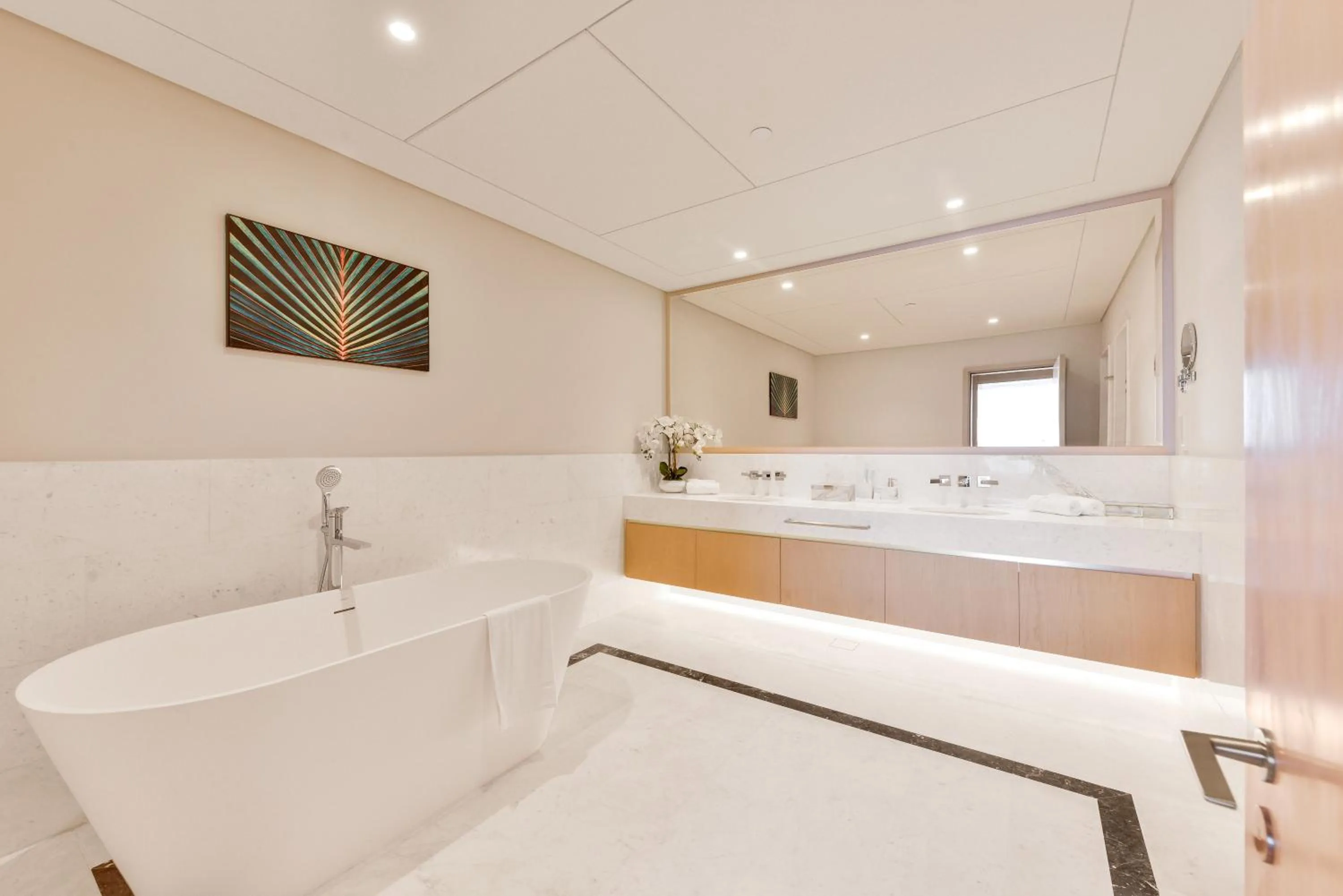 Bathroom in Ultra Luxury Palm Tower with Shared Hotel Facilities